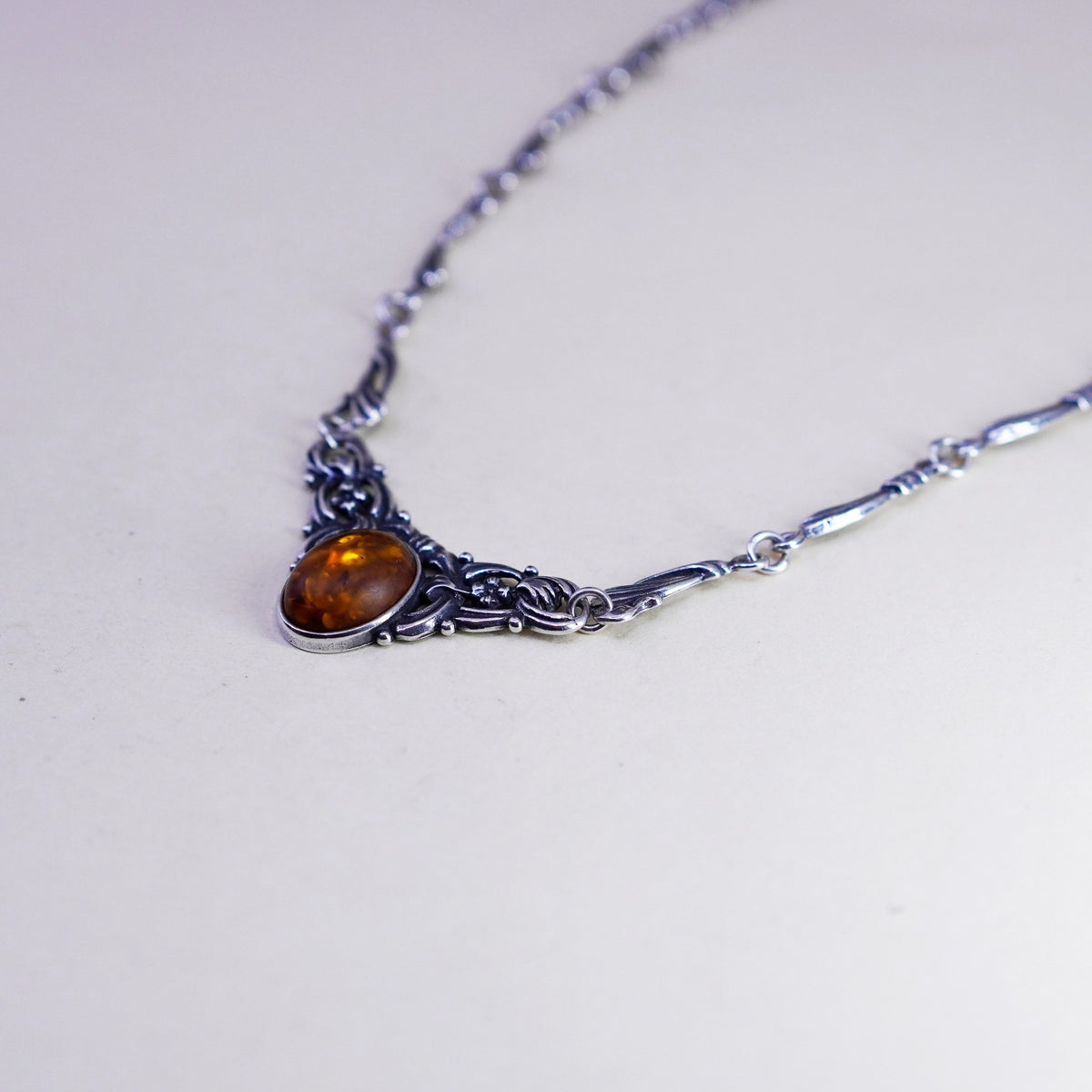 18”, Vintage Israel Sterling 925 silver handmade necklace with oval amber