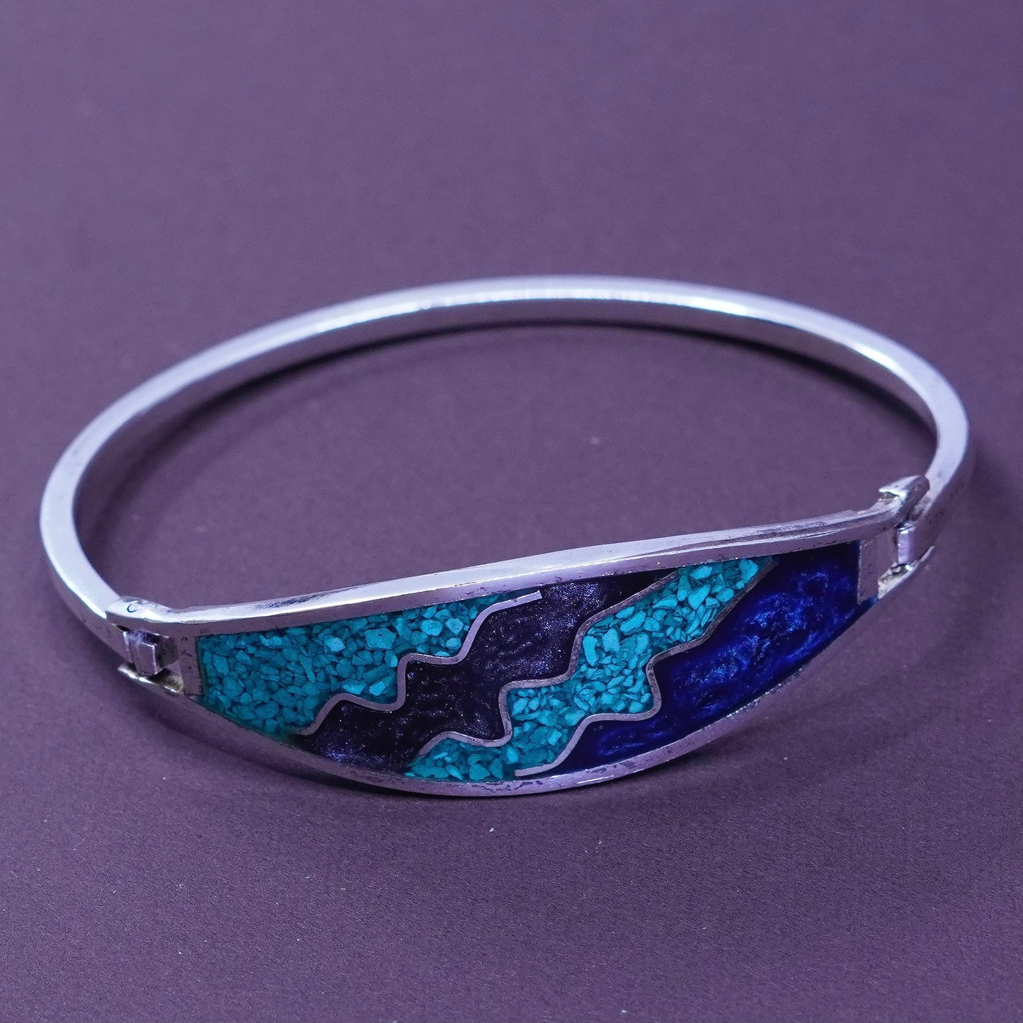 7”, silver bracelet, Mexico alpaca hinged ribbed bangle with enamel turquoise