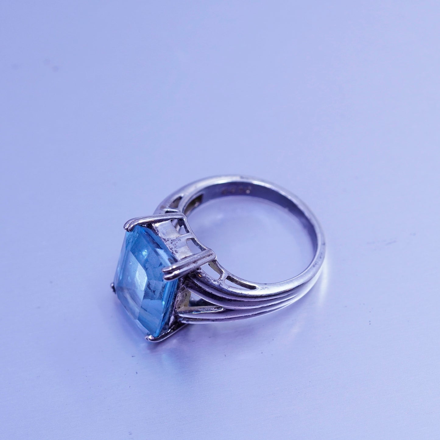 Size 7.25, vintage Sterling 925 silver handmade band ring with topaz