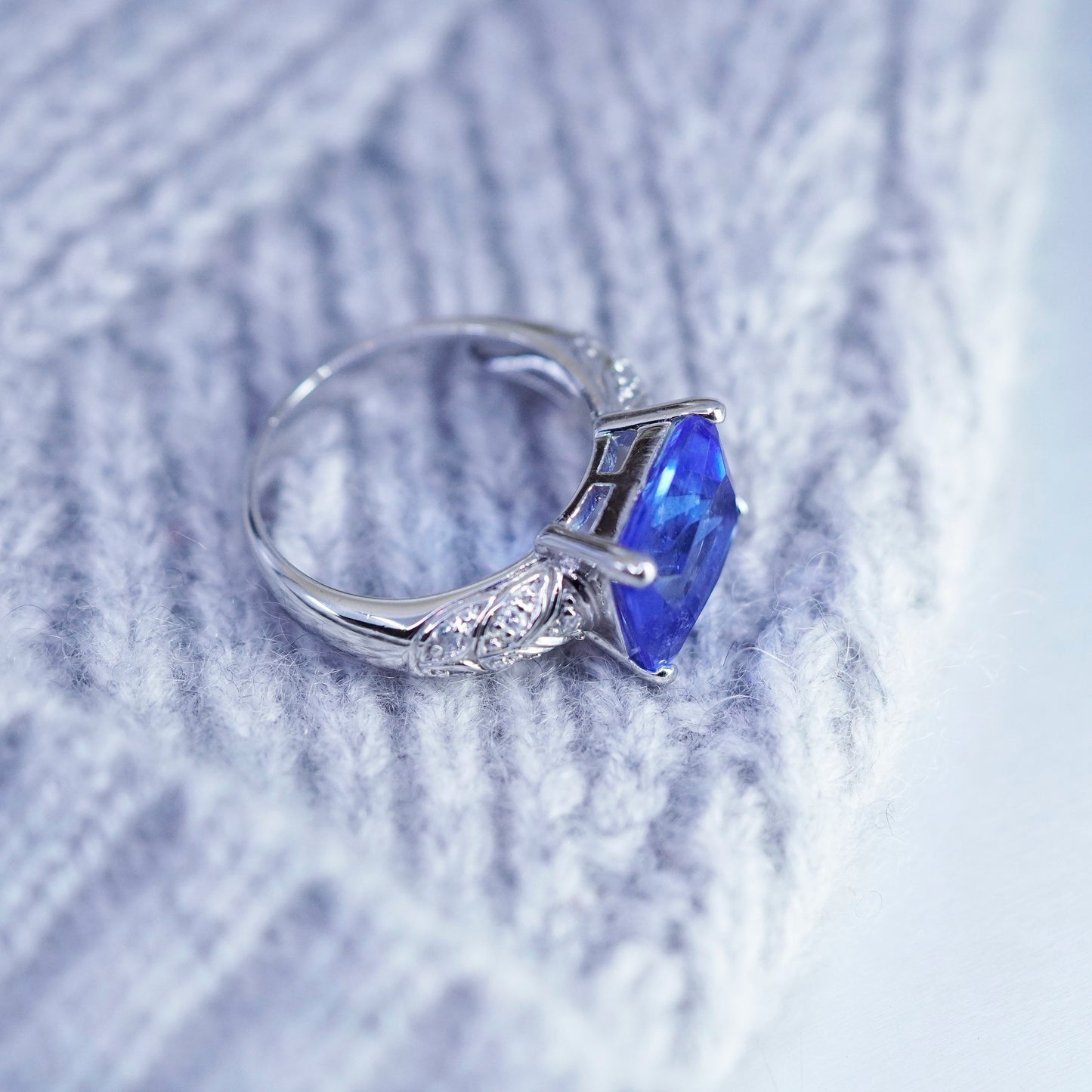 Size 8, vintage Sterling 925 silver handmade ring with blue Cz