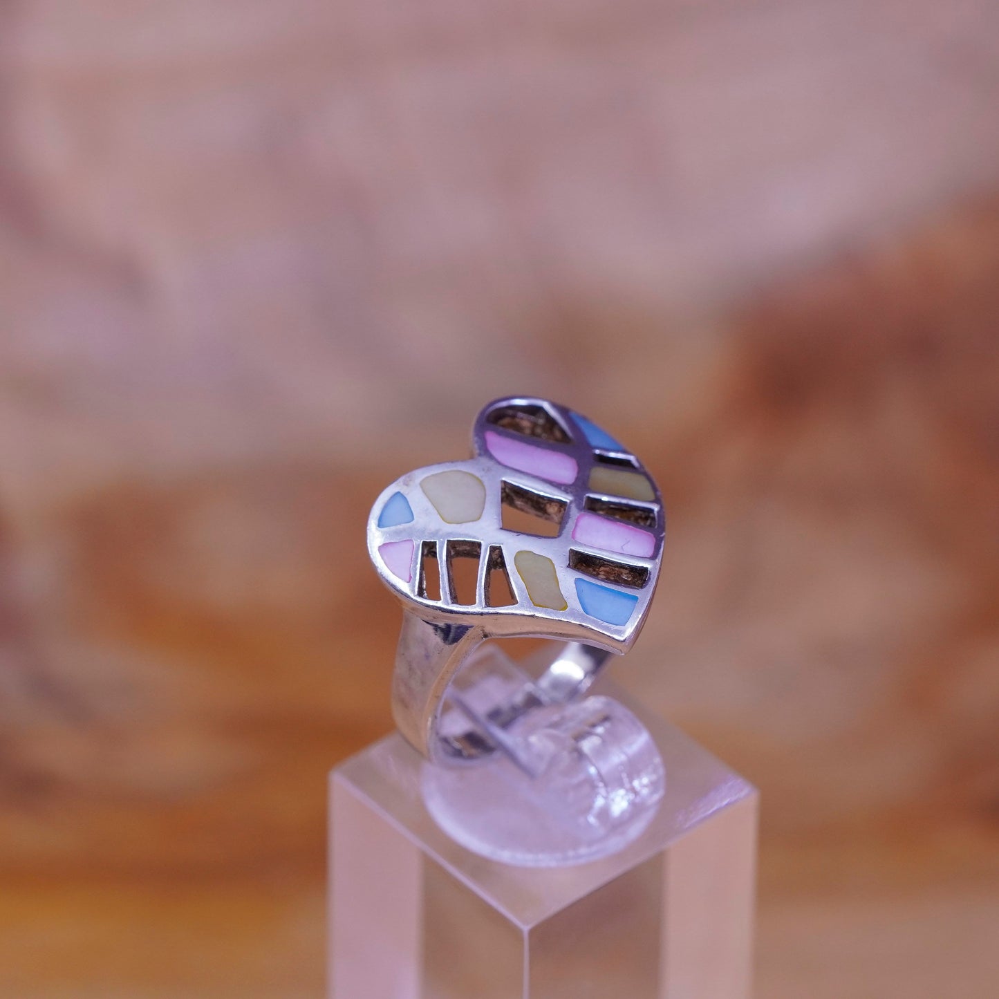 Size 8, vintage Sterling 925 silver handmade ring w/ pink blue mother of pearl