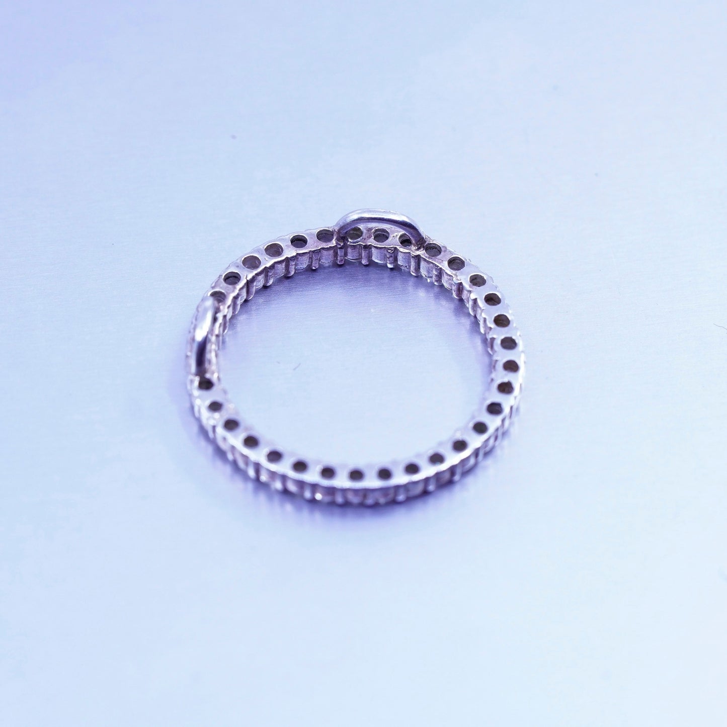 antique sterling 925 silver circle pendant with round Cz