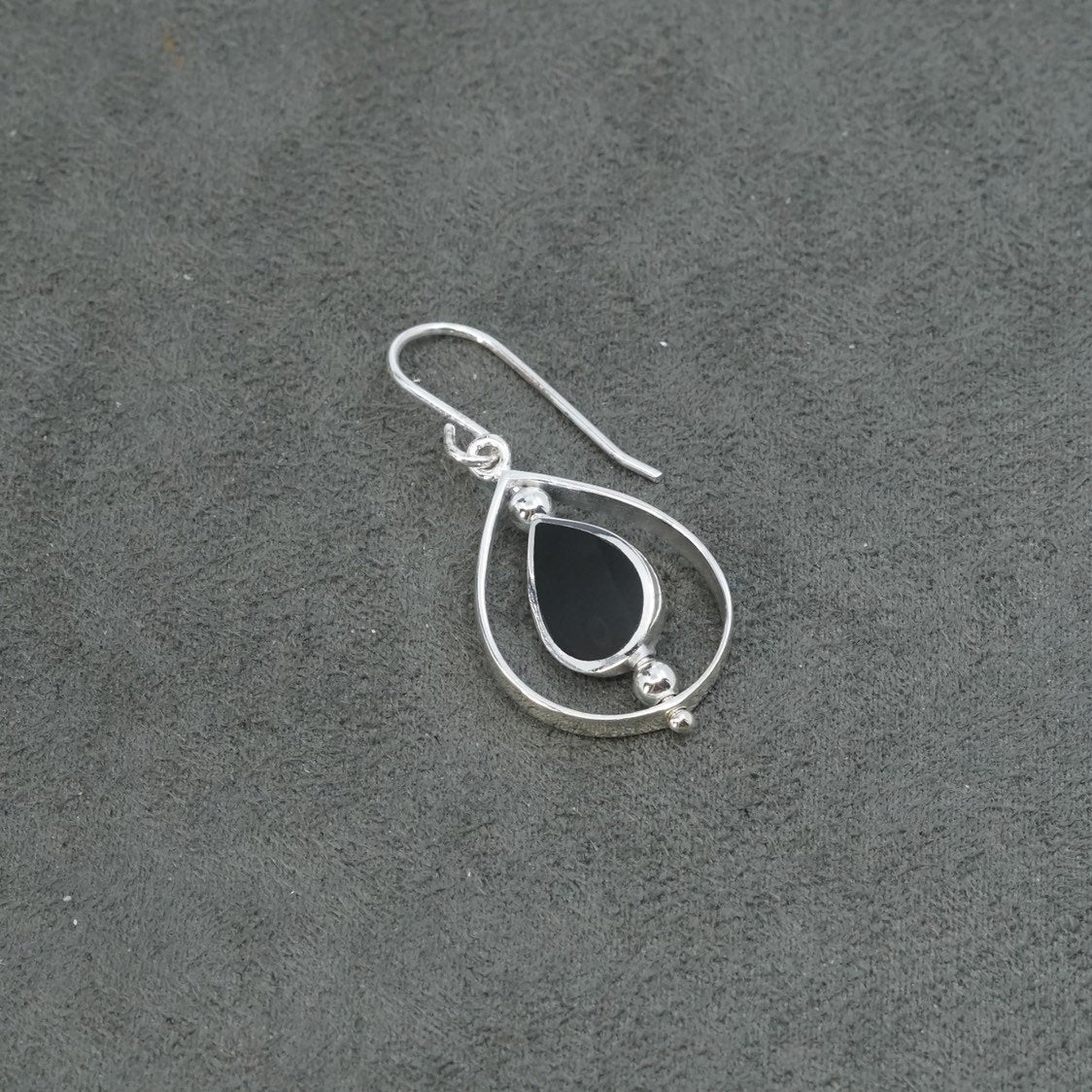 vtg Sterling silver handmade earrings, 925 w/ teardrop obsidian