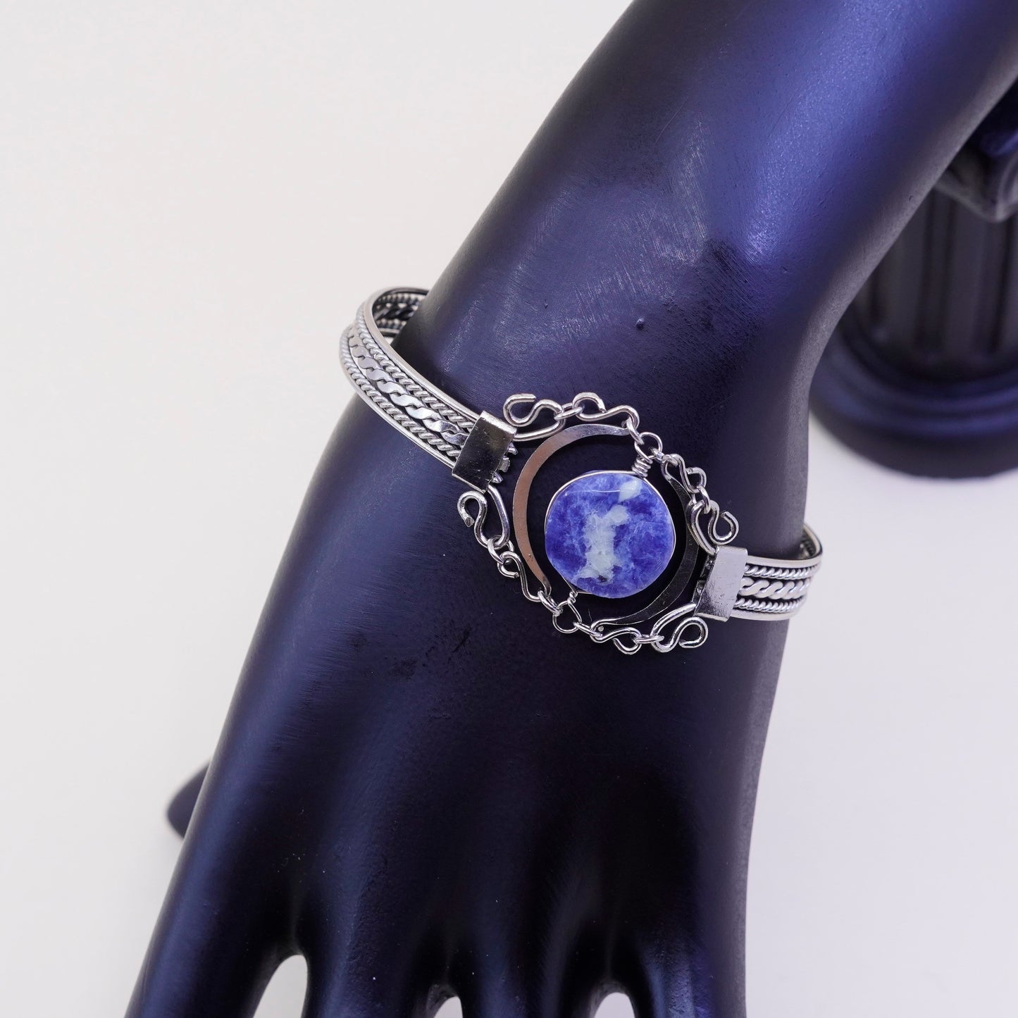 6.5”, Vintage sterling 925 silver twisted chain bangle bracelet with sodalite