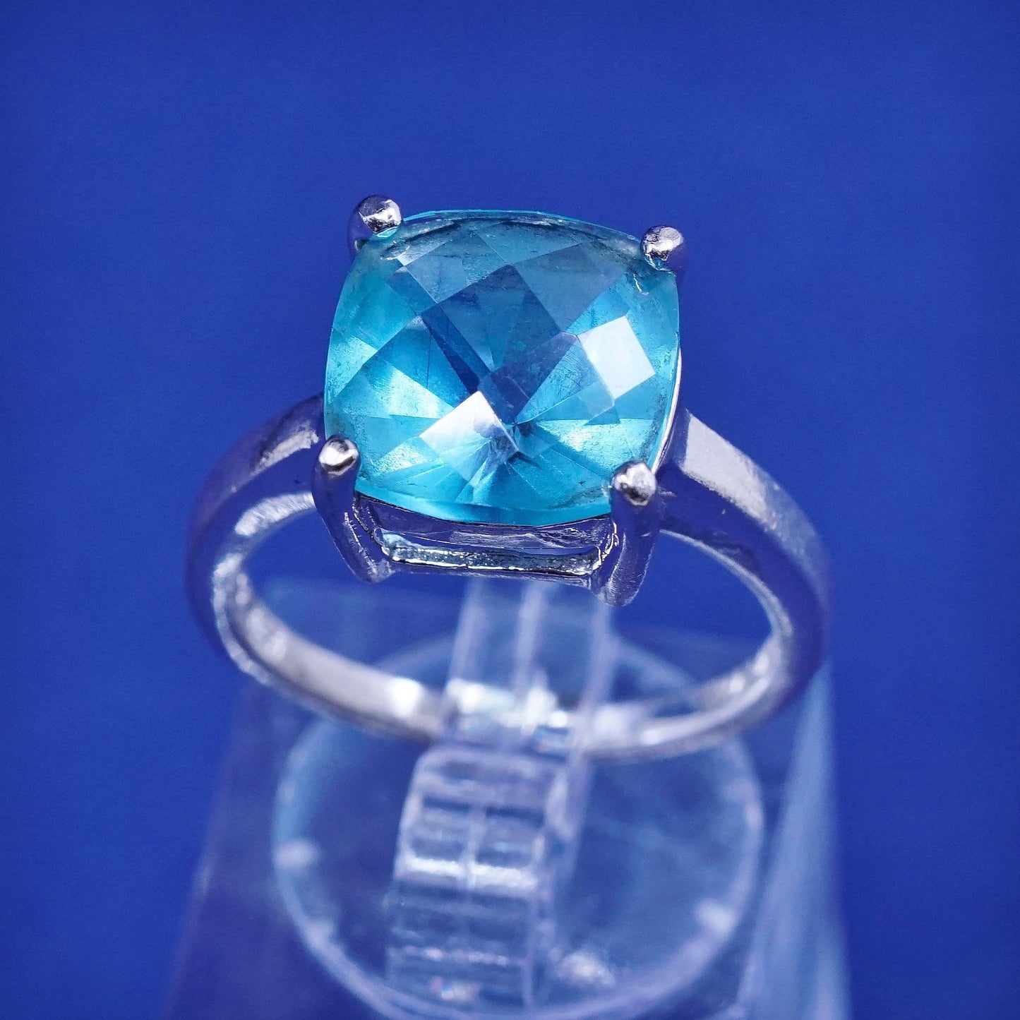 Size 7.25, vintage sterling 925 silver handmade ring with topaz