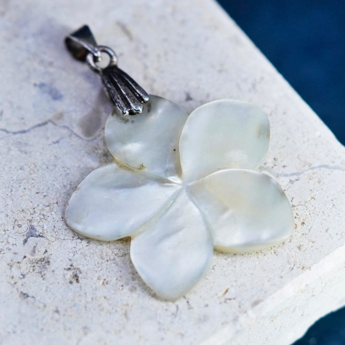 Vintage Sterling silver handmade pendant, 925 flower mother of pearl charm