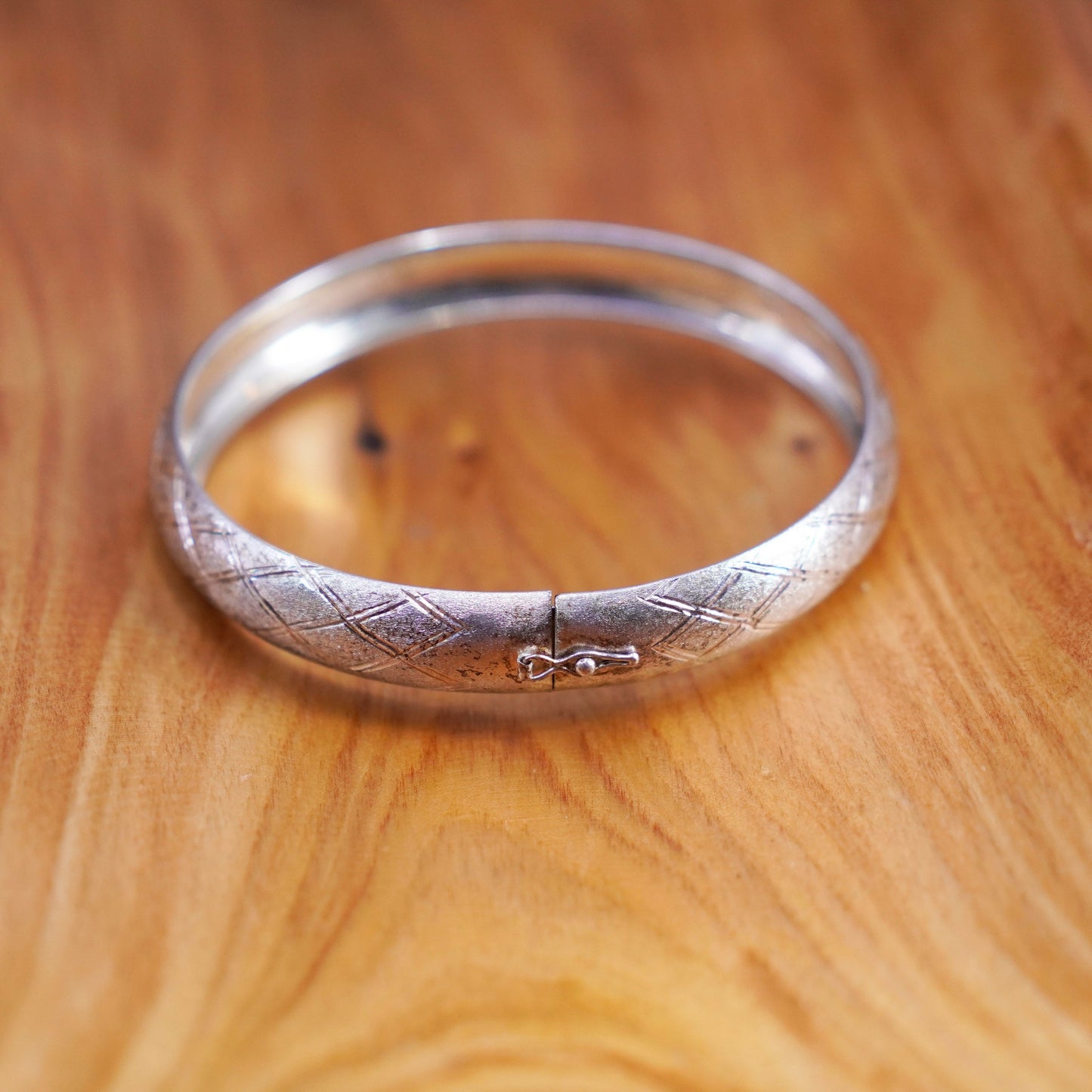 Size adjustable, Sterling silver handmade bracelet, textured 925 hinged bangle