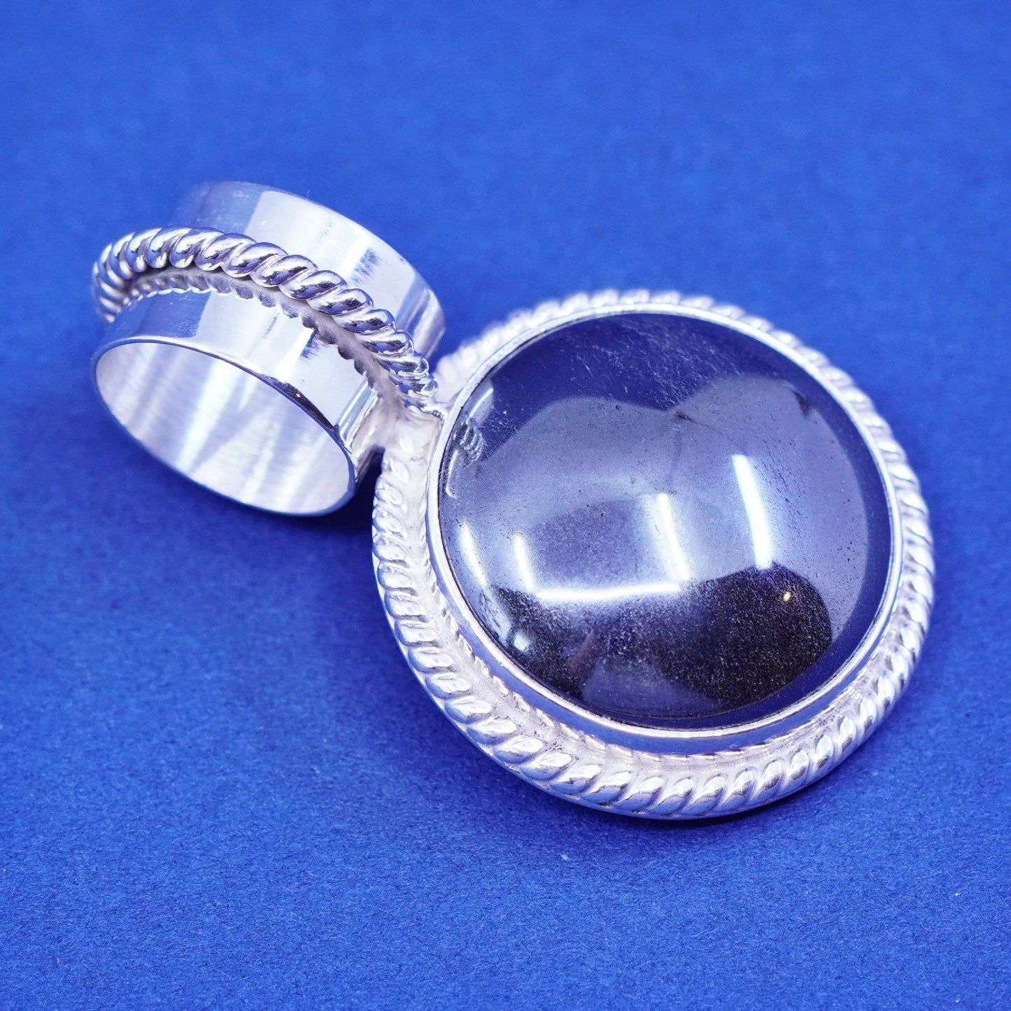 Vintage Sterling 925 silver handmade pendant with round hematite and cable