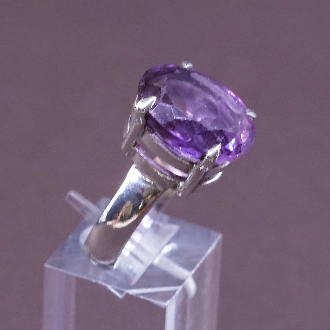 sz 9.5, Sterling silver statement ring, 925 w/ oval amethyst, stamped 925