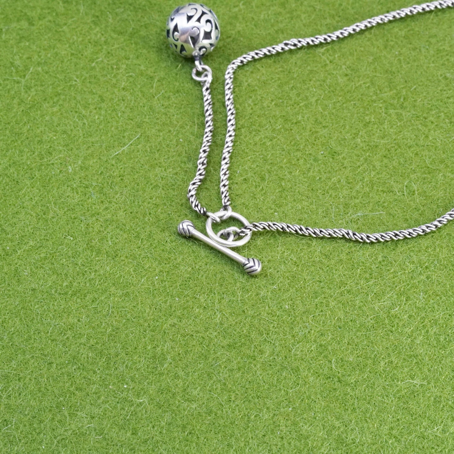 16”, SILPADA N1619 925 Sterling Silver delight Filigree Ball Toggle Necklace