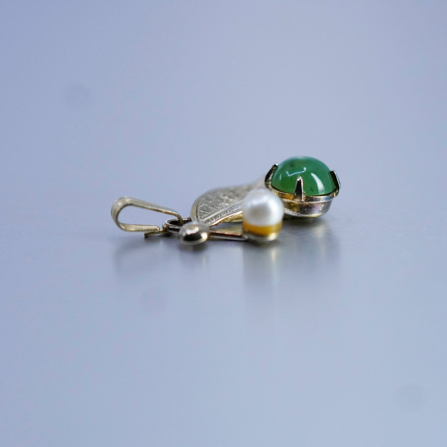 Sorrento vermeil gold over sterling 925 silver leaf pendant with jade pearl