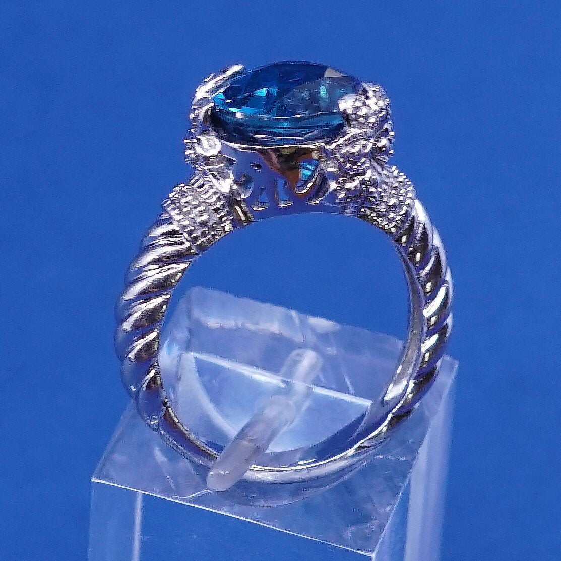 Size 6.25, vtg sterling silver handmade ring, 925 w/ oval blue topaz N flower