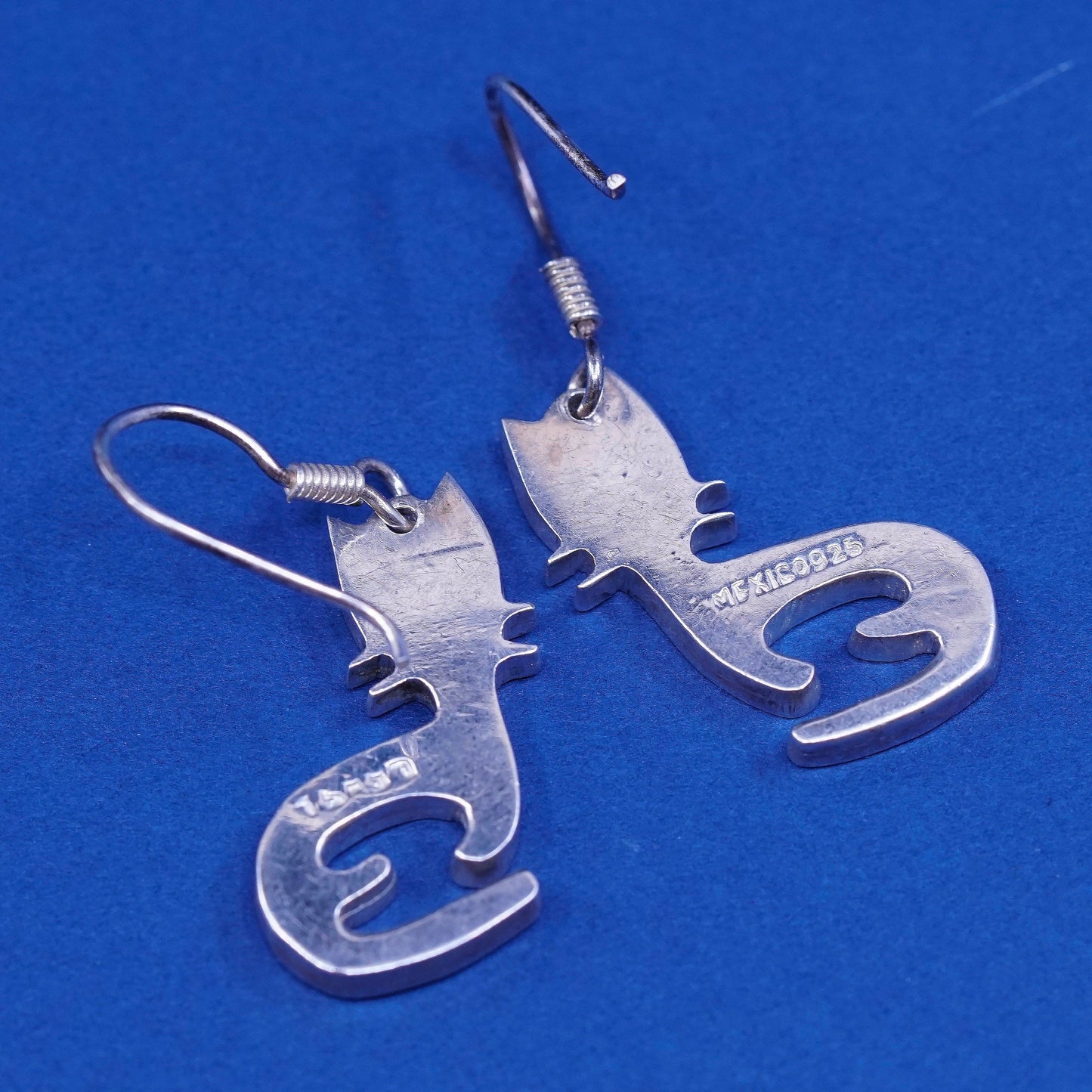 vtg sterling silver handmade earrings, 925 cat dangles w/ malachite