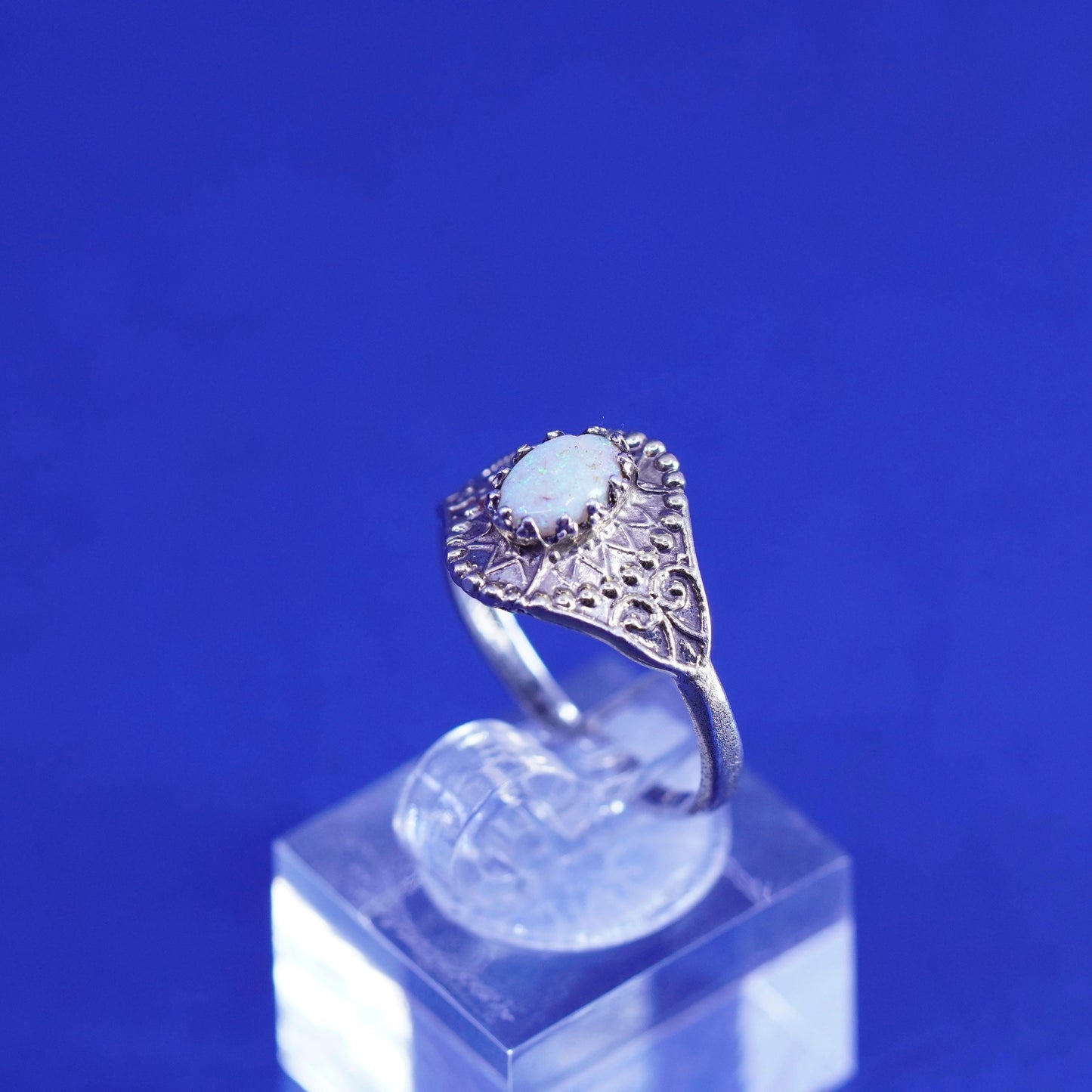 Size 7.5, Vintage Sterling 925 silver filigree handmade ring with opal