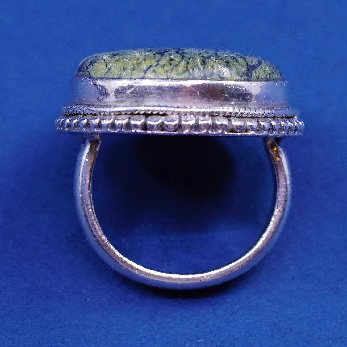 sz 4.75, vtg Sterling silver handmade ring, 925 Statement ring w/ green stone