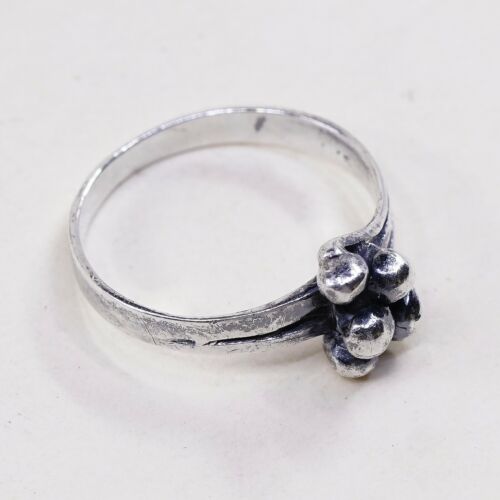 Size 7.5, Vtg Sterling Silver Handmade Ring 925 Silver Band w/ bead