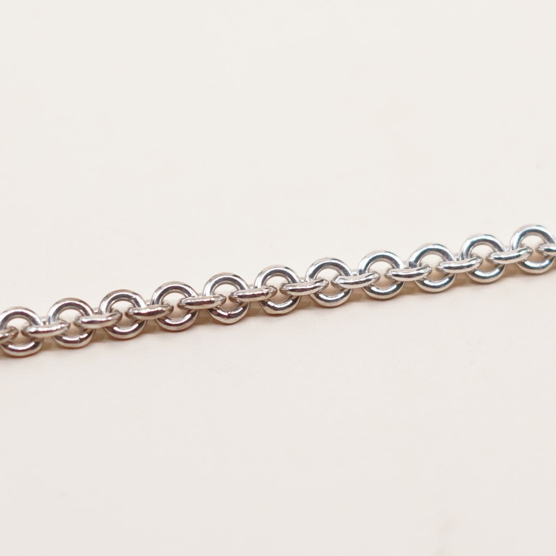 7.25”, VTG sterling silver circle link bracelet, circle chain w/ heart charm