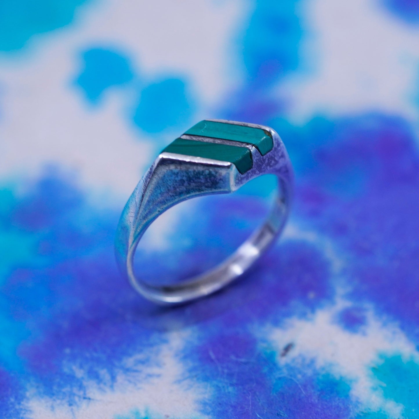 Size 4.25, vintage Sterling 925 silver handmade ring with malachite
