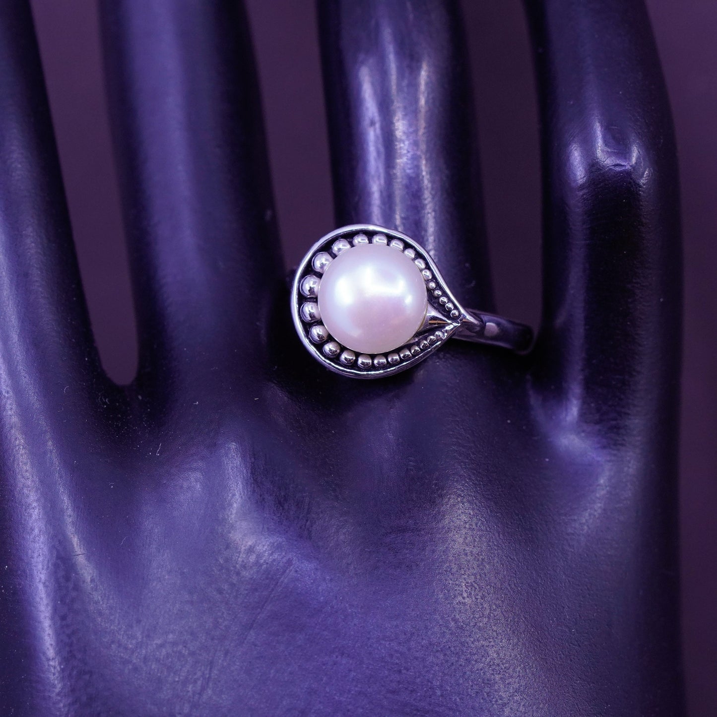 Size 8.25, vintage Sterling 925 silver handmade ring w/ freshwater pearl beads