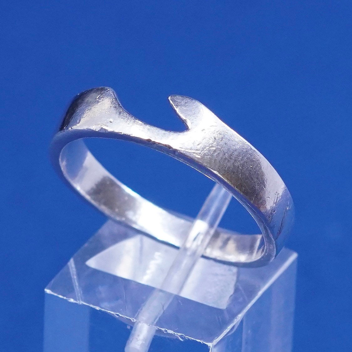 Size 10.25, vtg Sterling silver handmade ring, 925 statement ring w/ wave