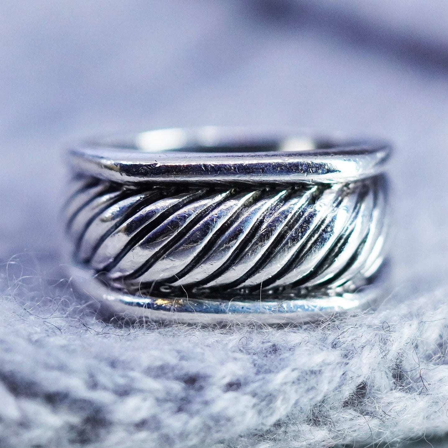 Size 8.5, vintage Sterling 925 silver handmade ring, modern ribbed band