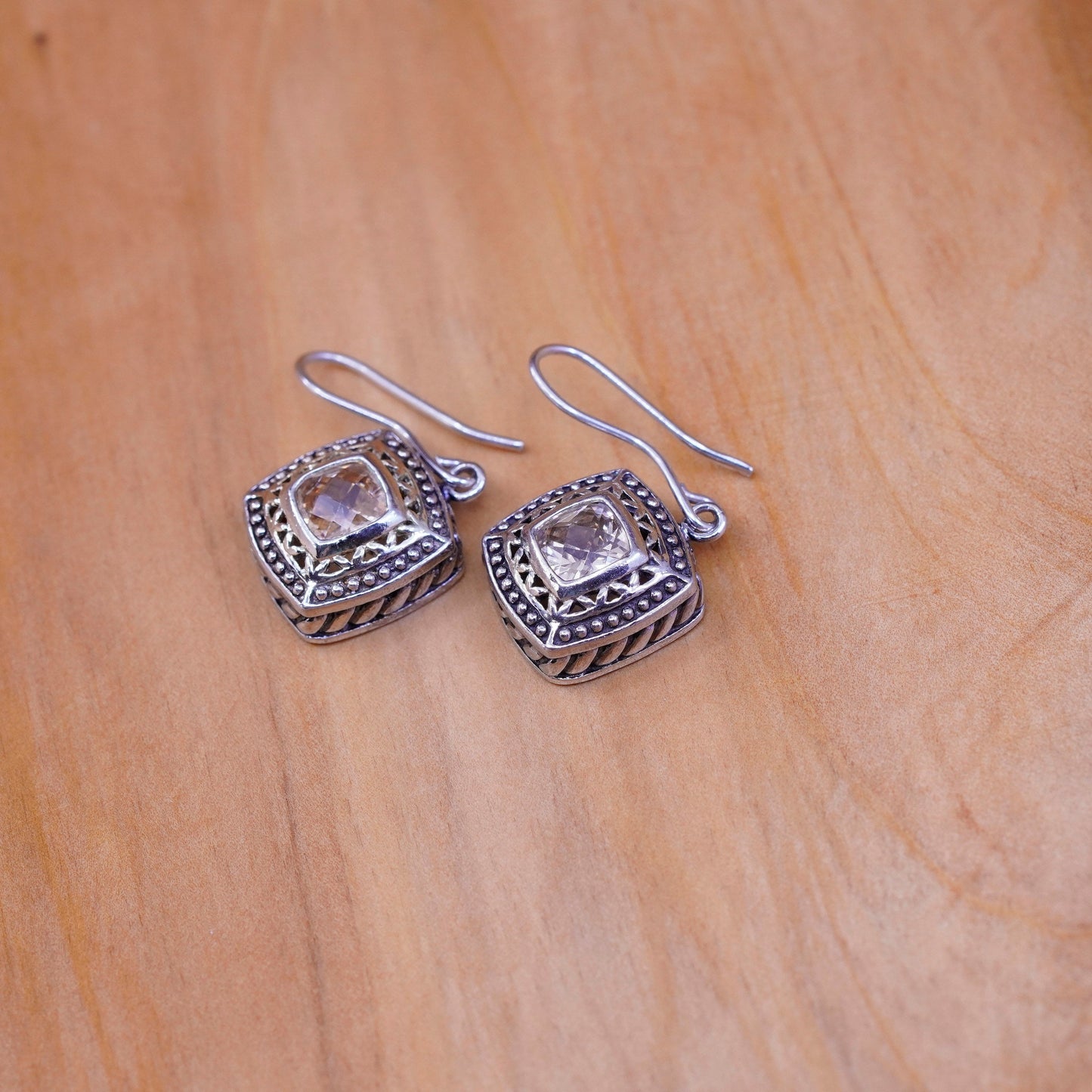 Vintage Sterling 925 silver earrings with citrine crystal and cable around