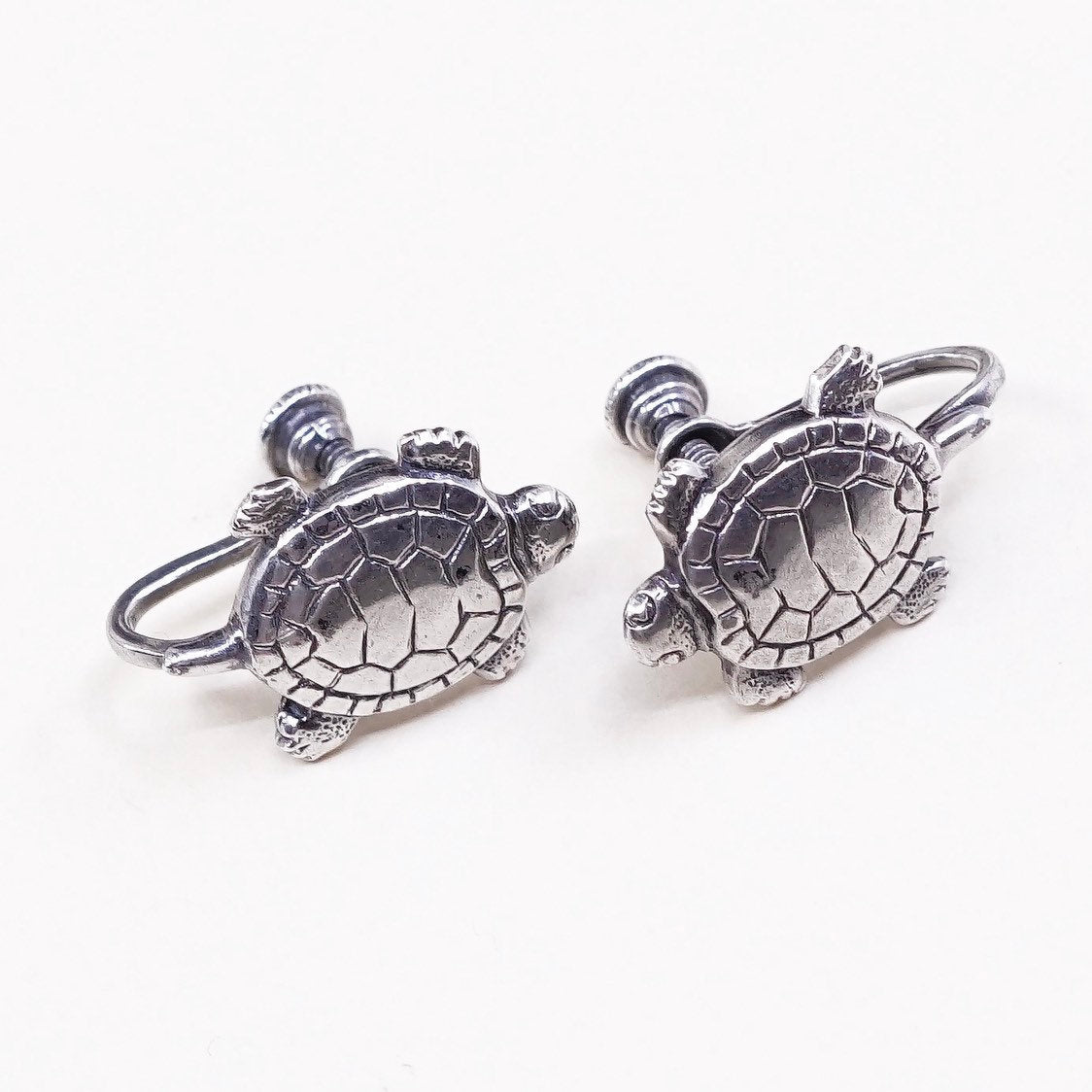 vtg Sterling silver handmade earrings, 925 screw back turtle, stamped Sterling