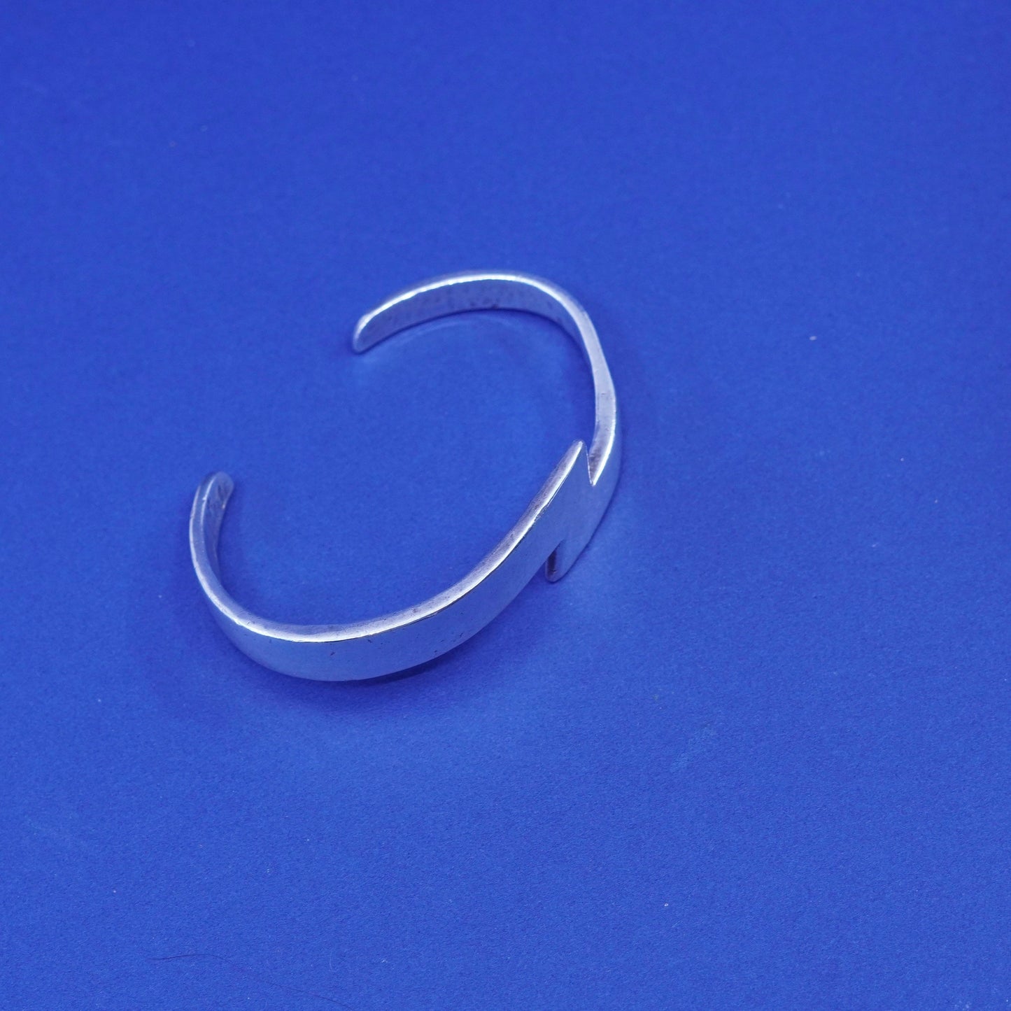 6.75”, vintage modern sterling silver handmade bracelet, 925 lightening cuff