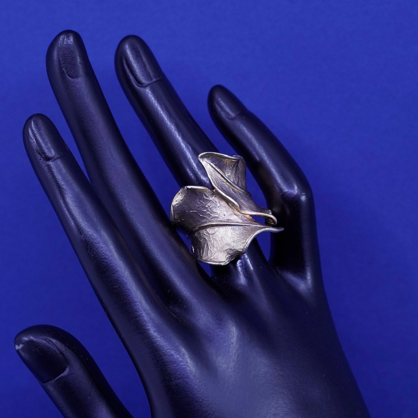 Size 9, vintage Dyadema Italy vermeil gold filled sterling 925 silver leaf ring