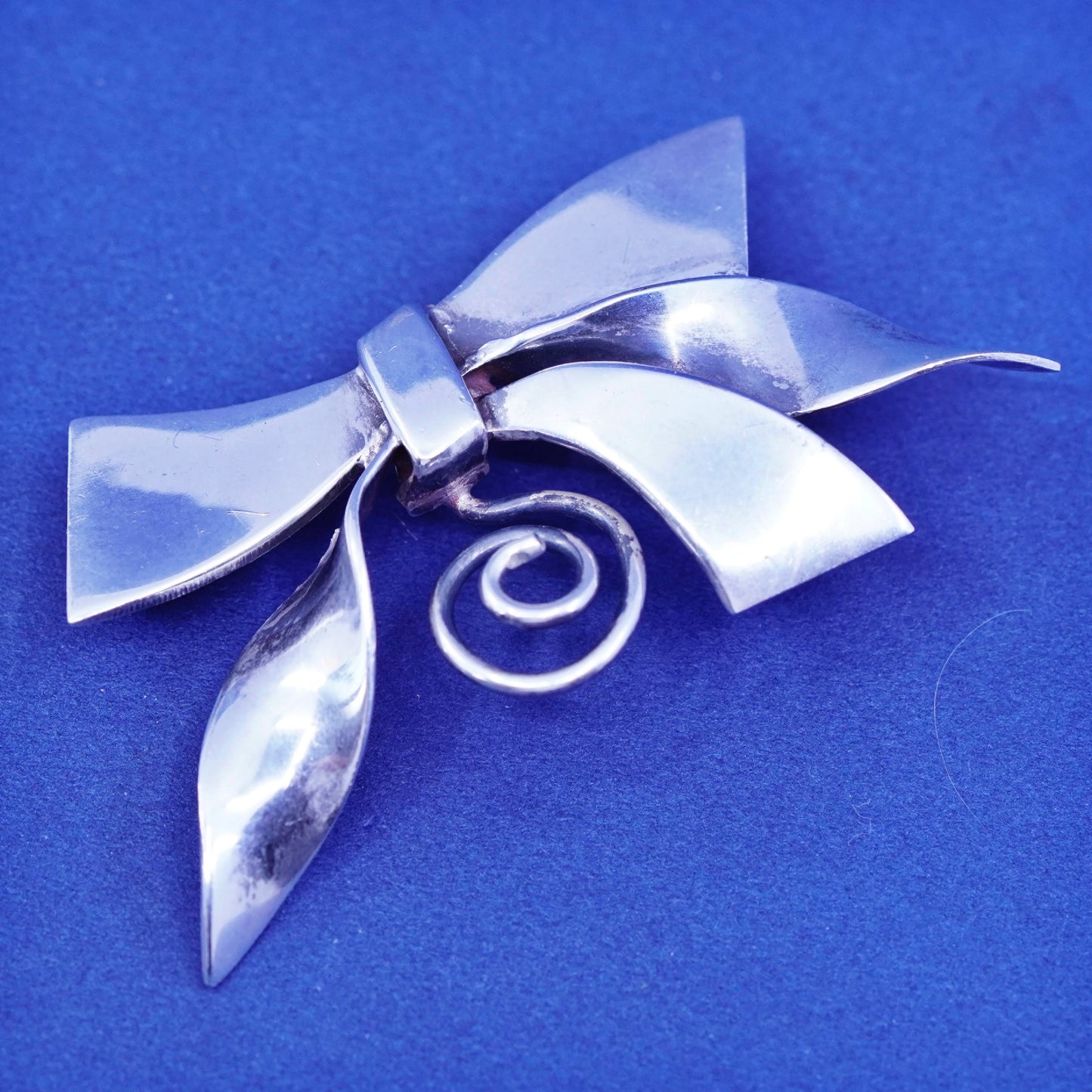 Vintage handmade sterling 925 silver bow ribbon brooch pin