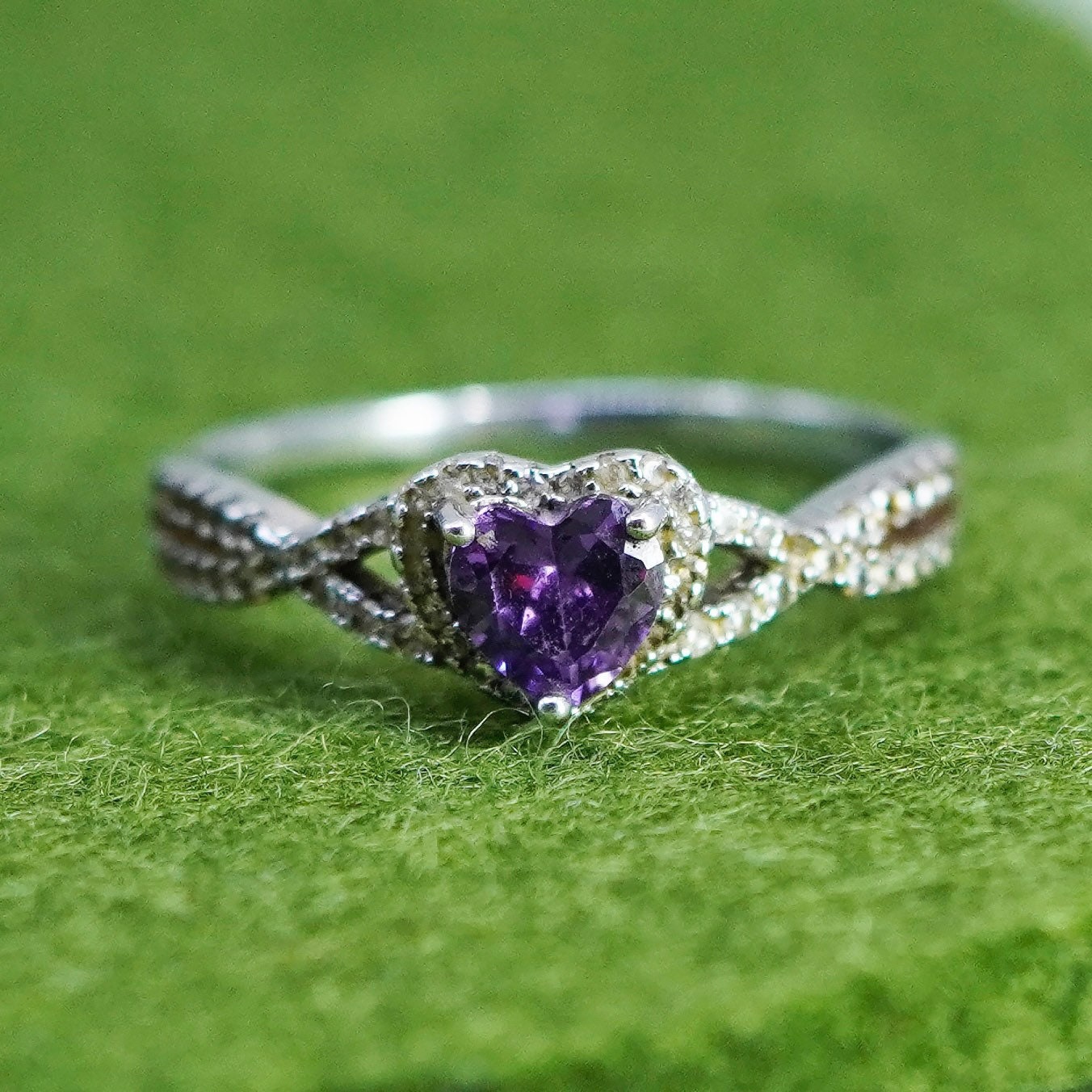 Size 10, Sterling 925 silver handmade stackable ring with amethyst heart cz