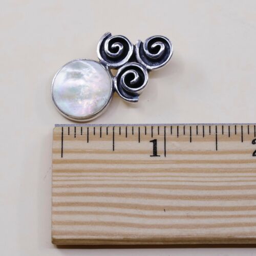 Vtg Lori Bonn Sterling 925 Silver Handmade Pendant W/ Round Mop