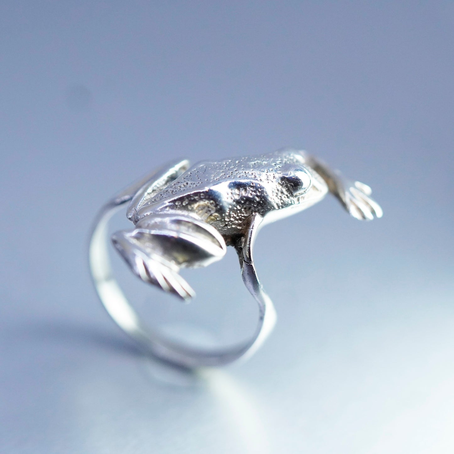 Size 8.25, vintage Sterling 925 silver handmade frog ring