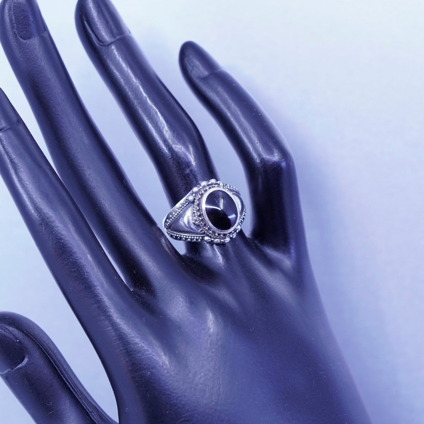Size 7, vintage bali Sterling 925 silver handmade ring with onyx and beads