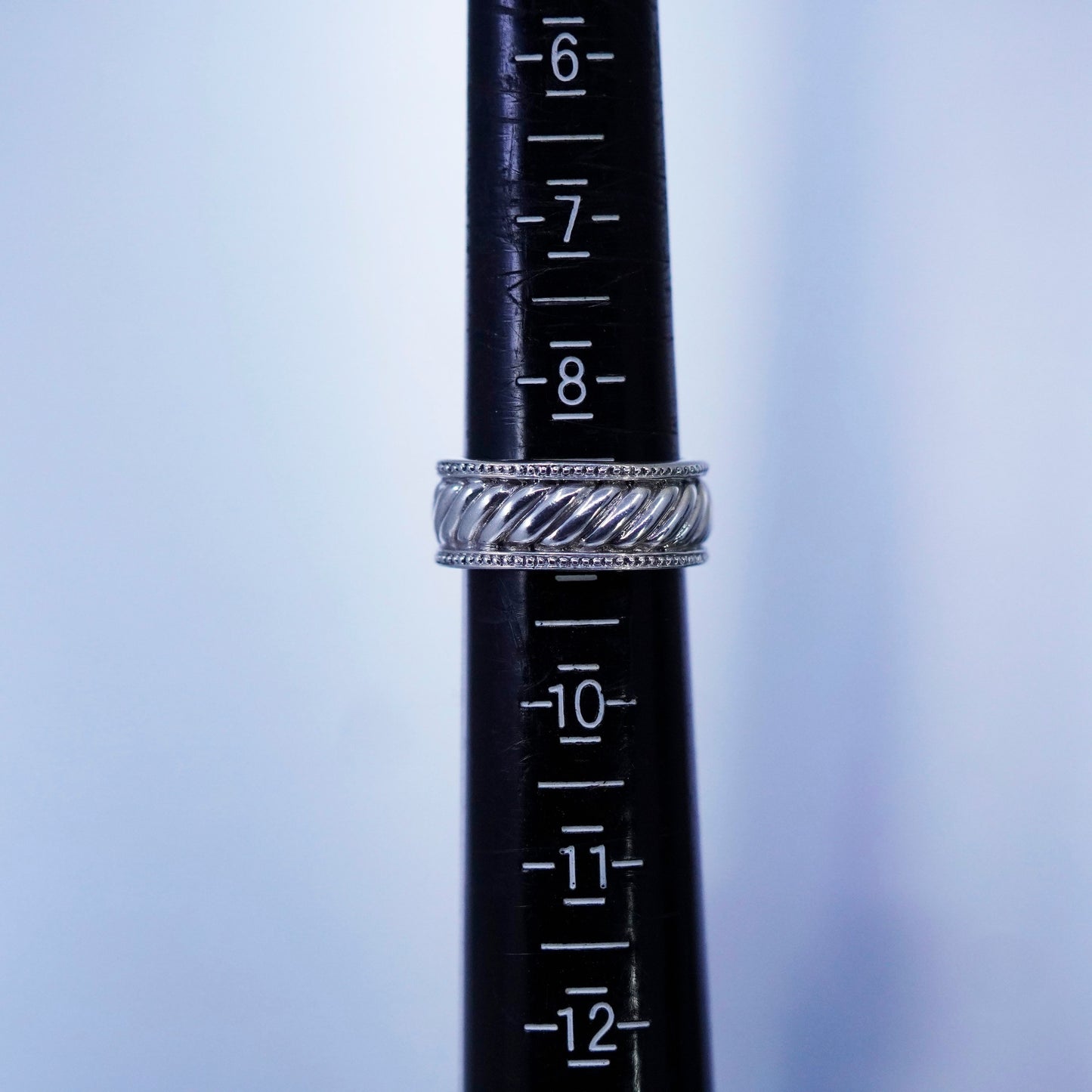 Size 8.5, vintage Sterling 925 silver handmade ring, modern ribbed band