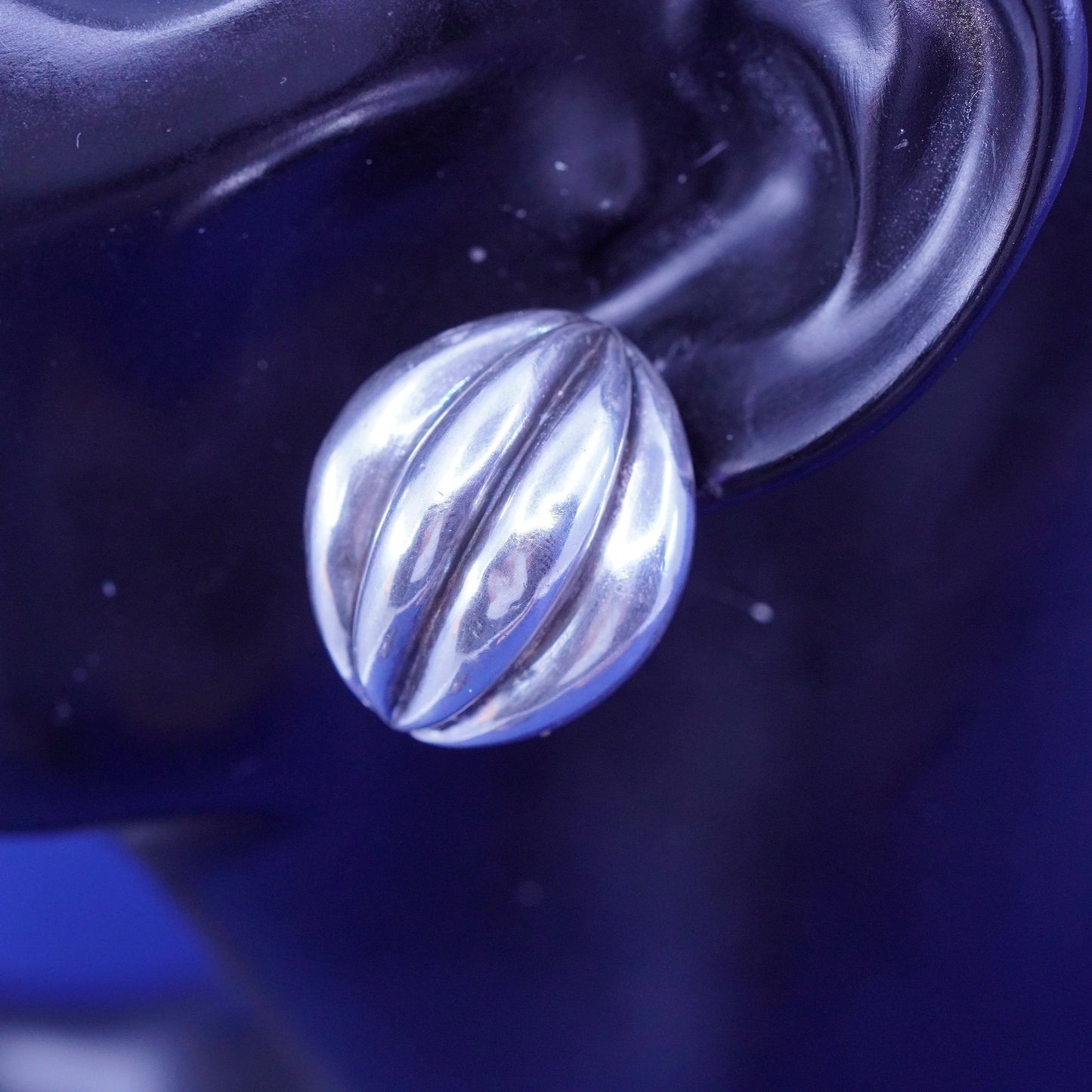 vintage Sterling silver handmade Ribbed earrings, modern puffy 925 studs