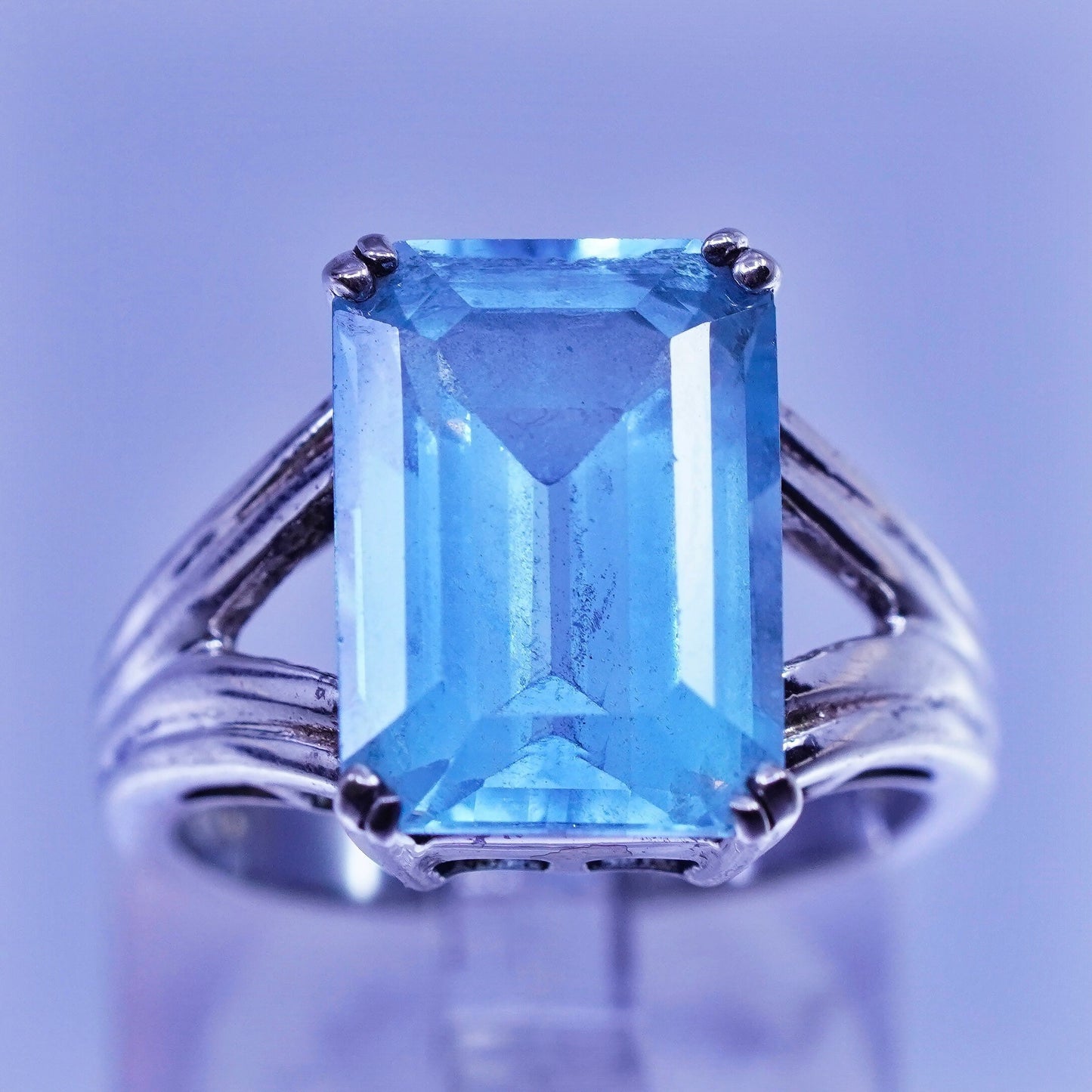 Size 7.25, vintage Sterling 925 silver handmade band ring with topaz