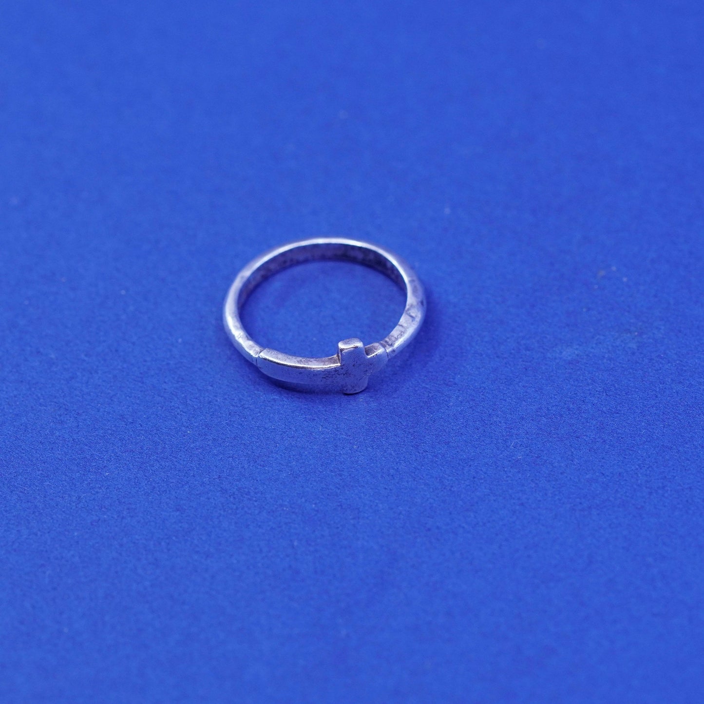 Size 5, vintage Sterling silver handmade ring, stackable 925 cross band