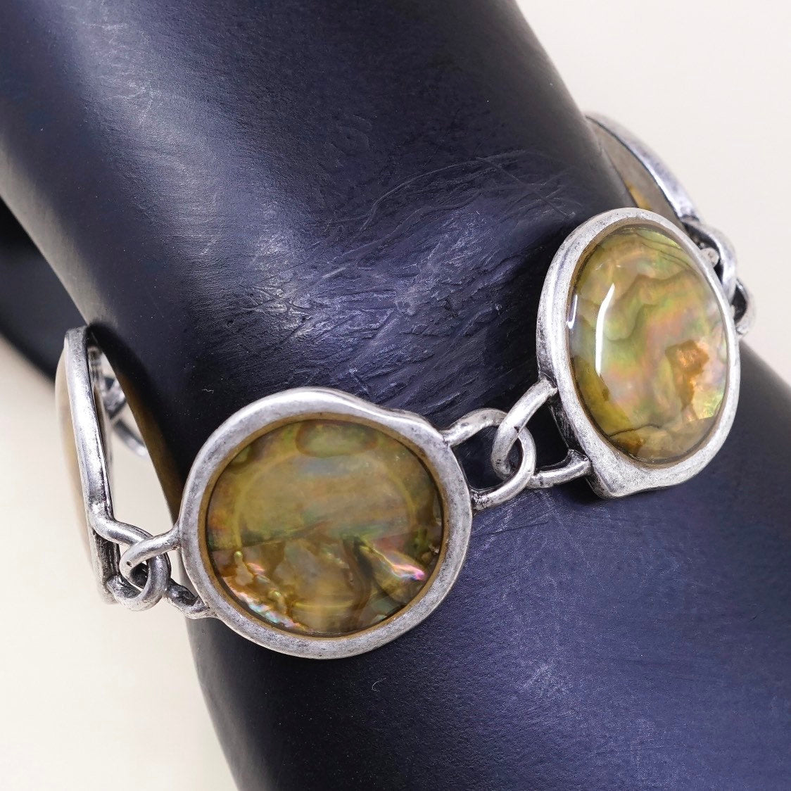 6.75”, VTG sterling silver handmade bracelet, 925 toggle closure w/ abalone