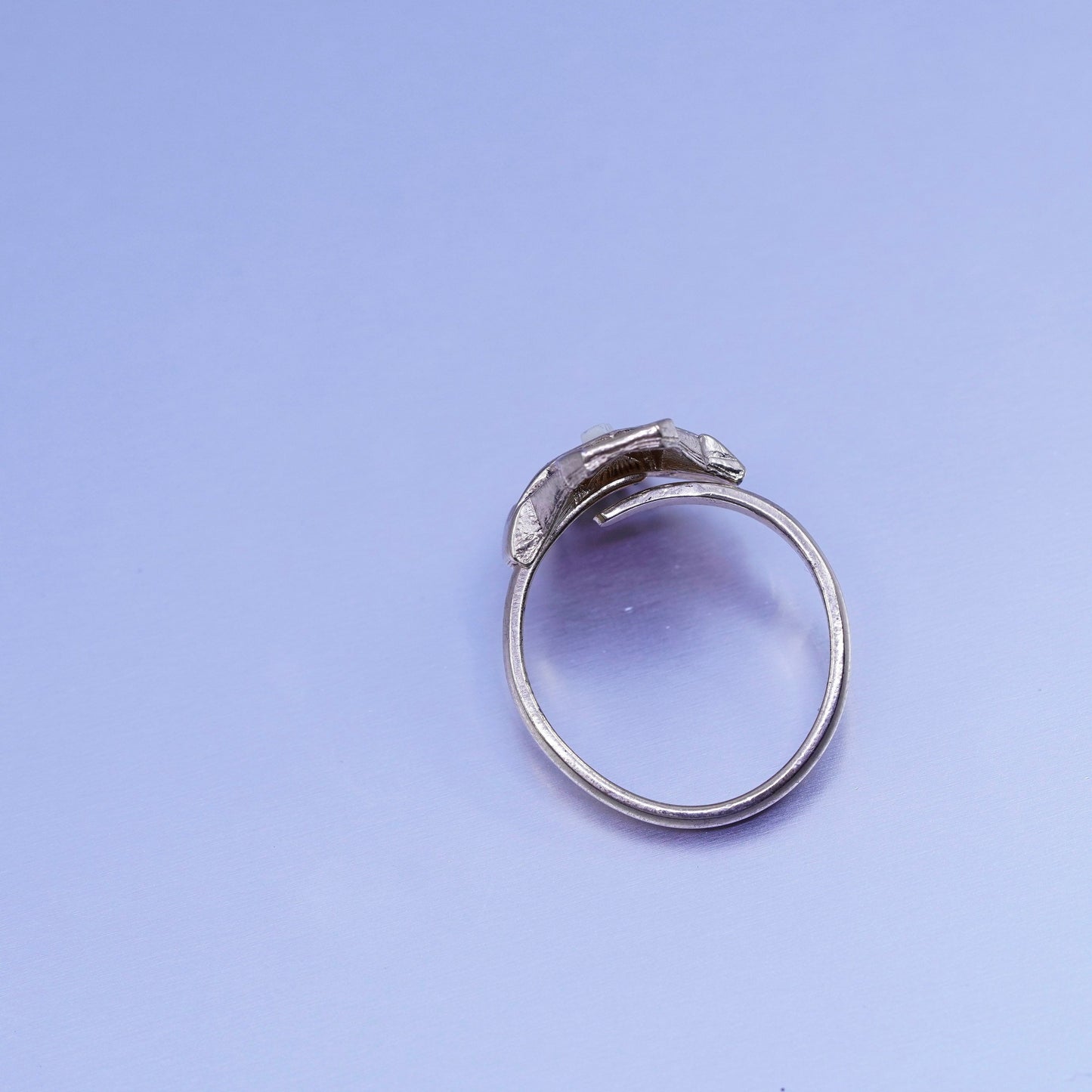 Size adjustable, Sarah Coventry gold tone filigree ring