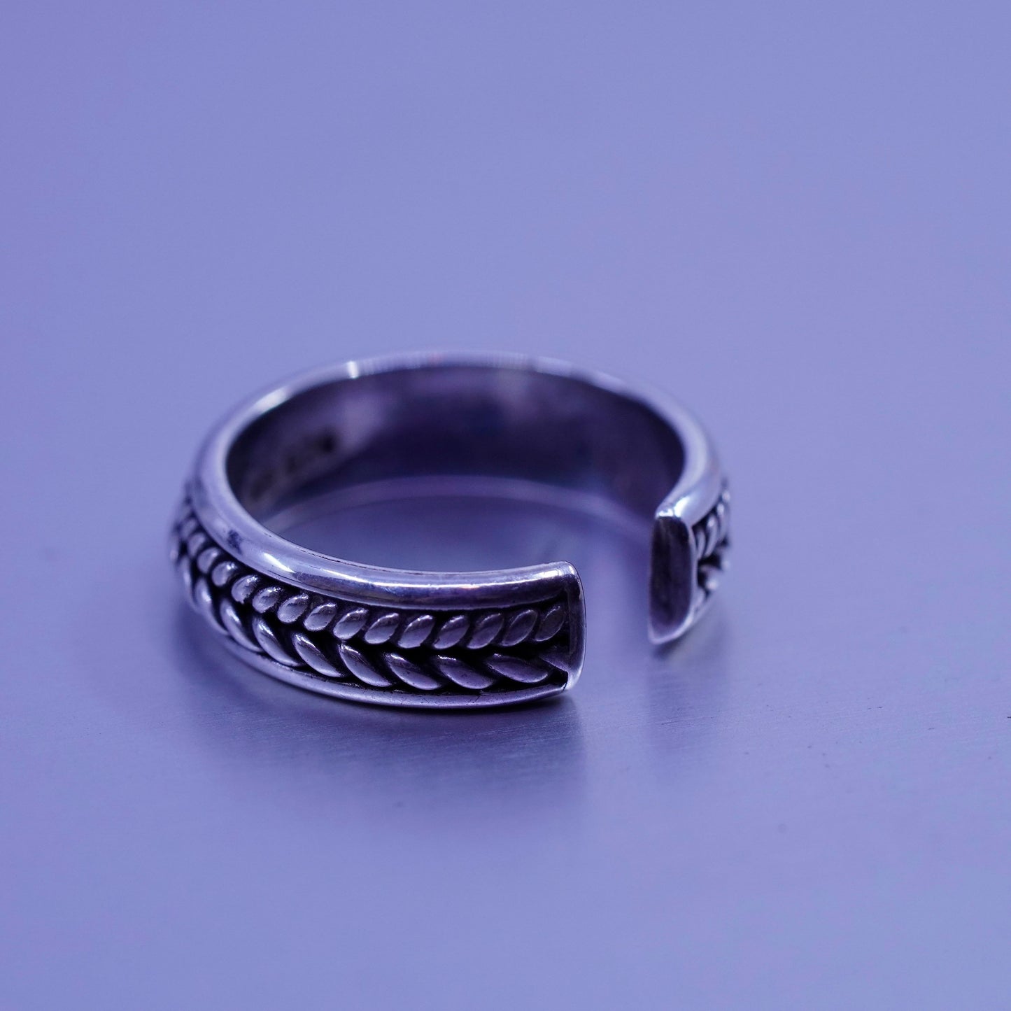 Size 3, vintage BA Suarti Sterling 925 silver open pinky ring, band with cable