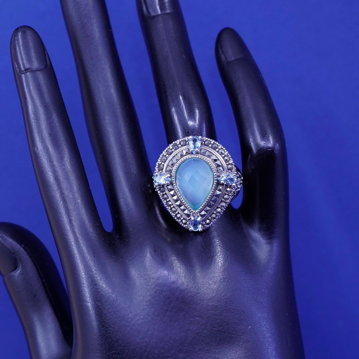 sz10, vtg 925 Sterling 925 Silver teardrop Chalcedony Cocktail Ring Marcasite
