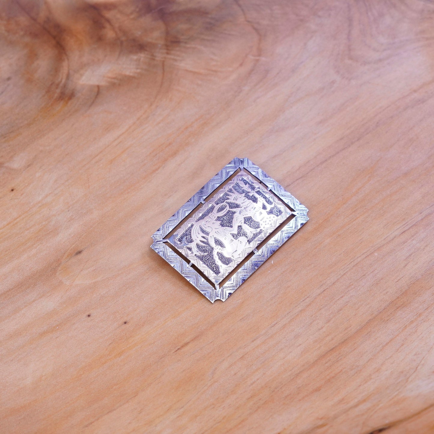 hecho Guatemala 900 handmade sterling silver 14K gold warrior brooch pin