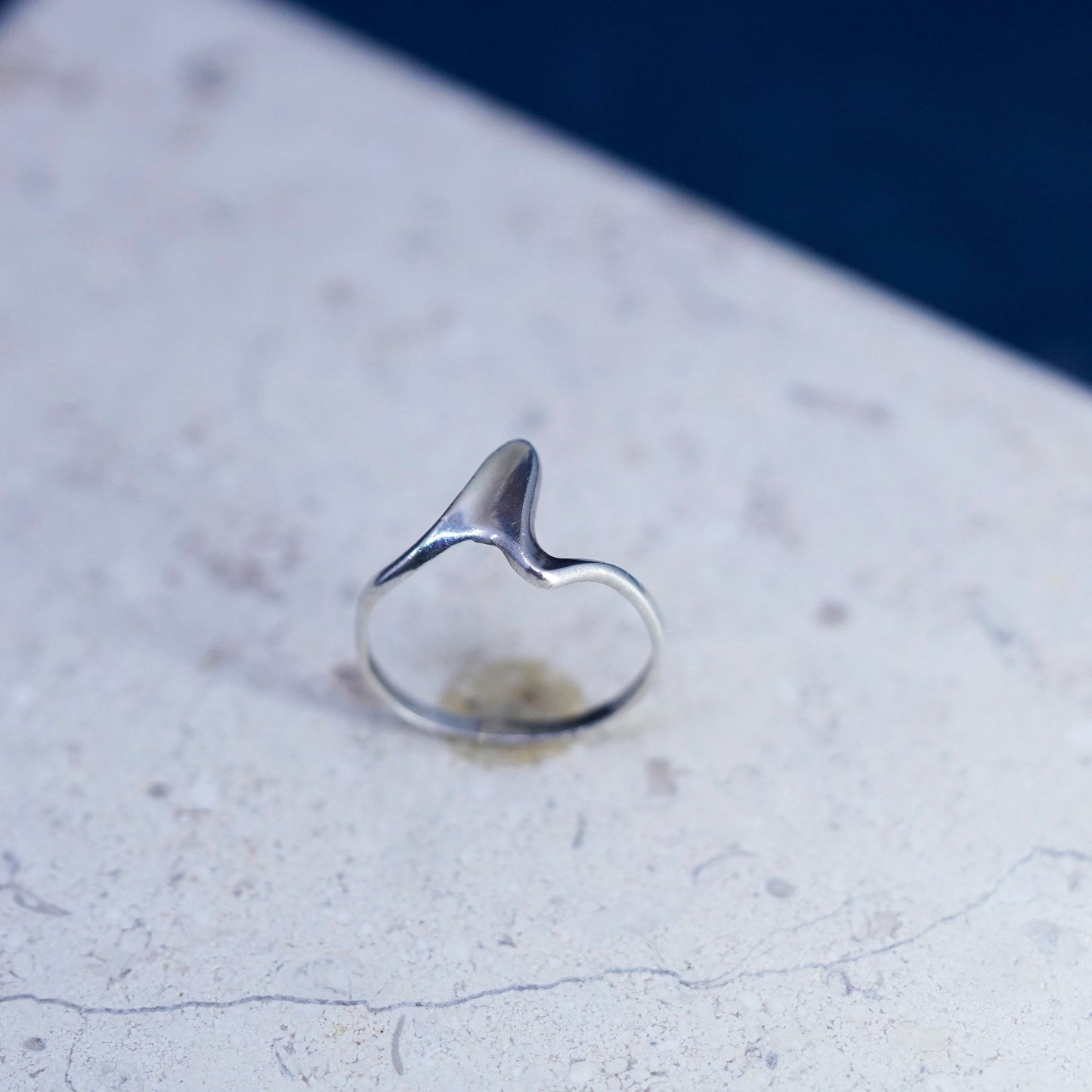 Size 7.25, VTG minimalist, simple Sterling 925 silver handmade wavy ring band