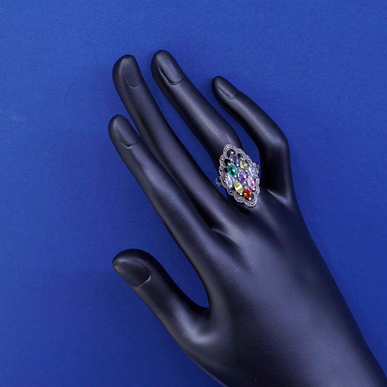 Size 5.75, sterling 925 silver ring, cluster crystal cocktail ring N marcasite
