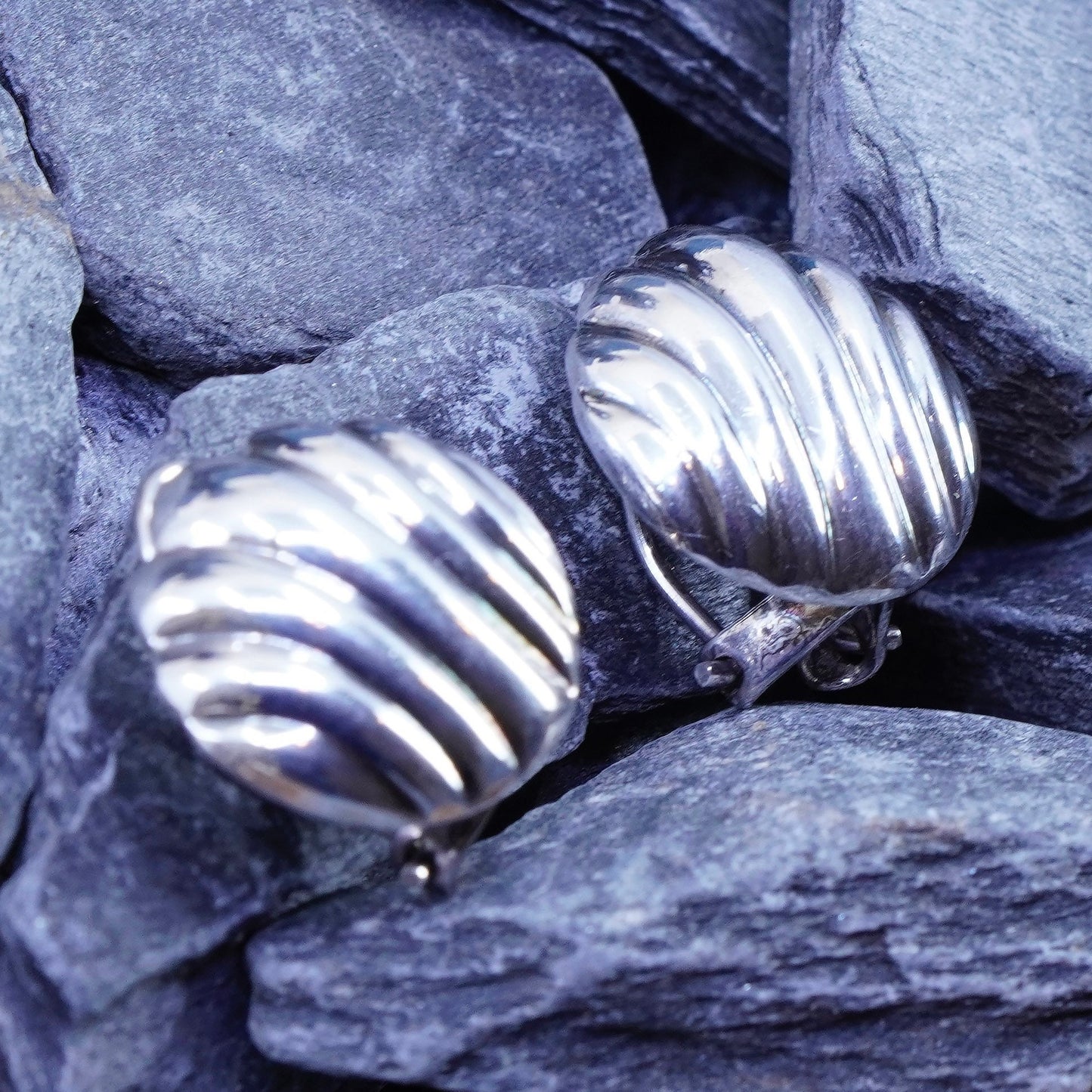 Vintage Sterling silver handmade earrings, mexico 925 ribbed clip on