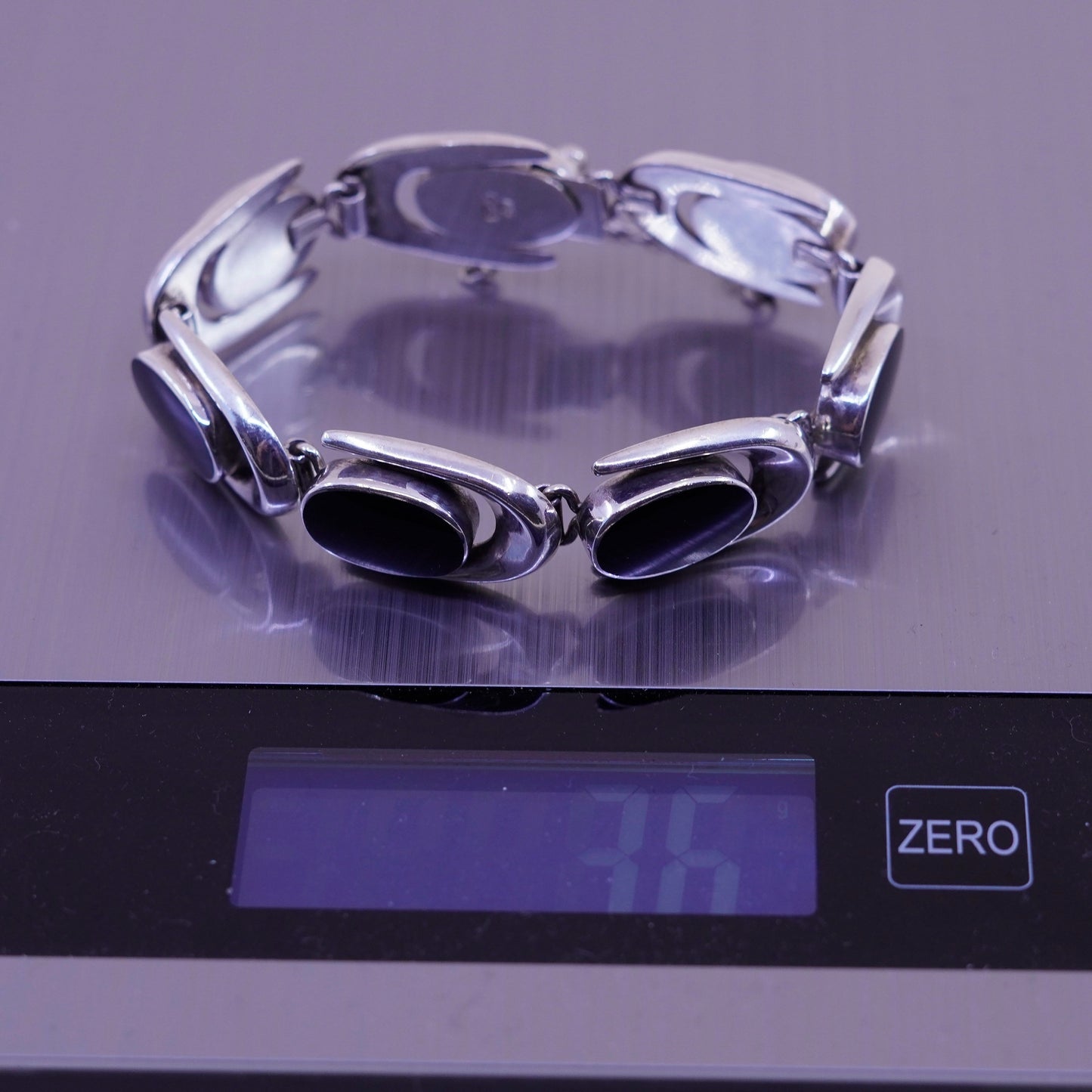 7”, Vintage mexico Sterling 925 silver handmade bracelet with oval onyx