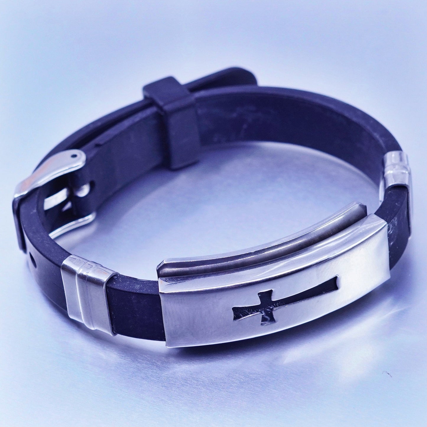 Size adjustable, vintage silver tone stainless steel cross black rubber band