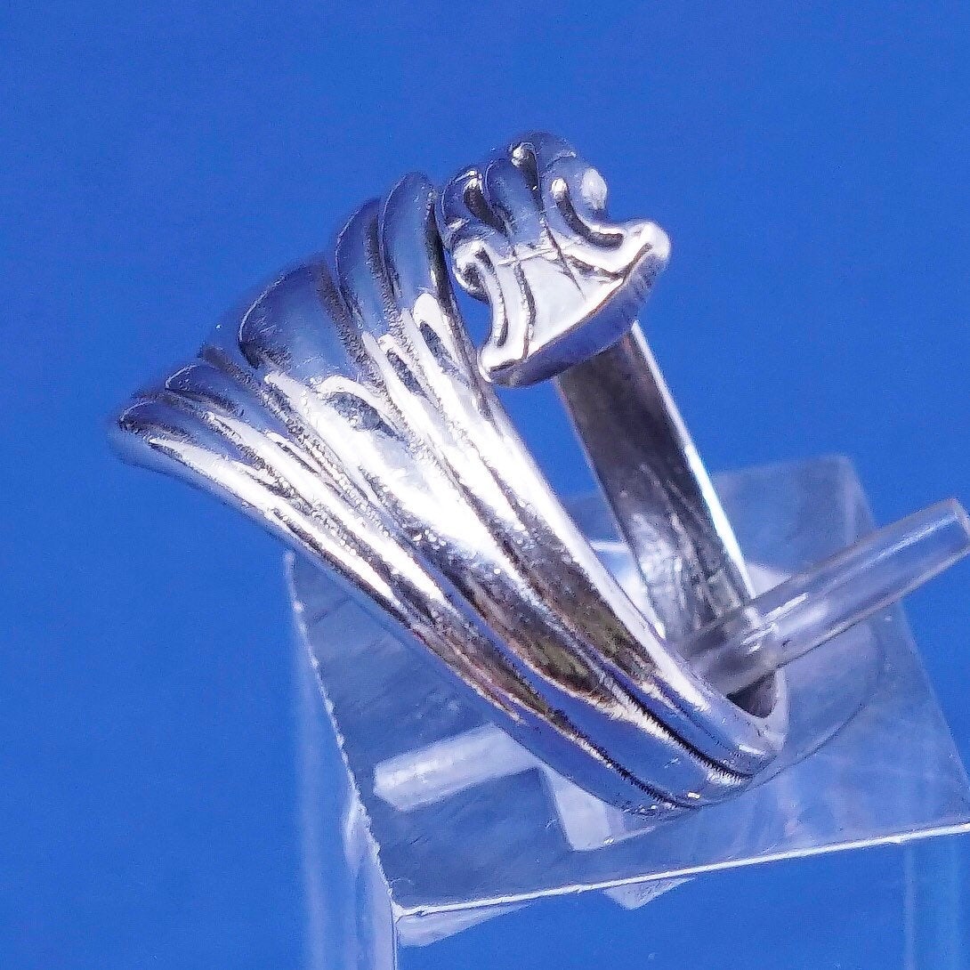 Size 5.5, vtg Sterling silver handmade ring, 925 spoon band