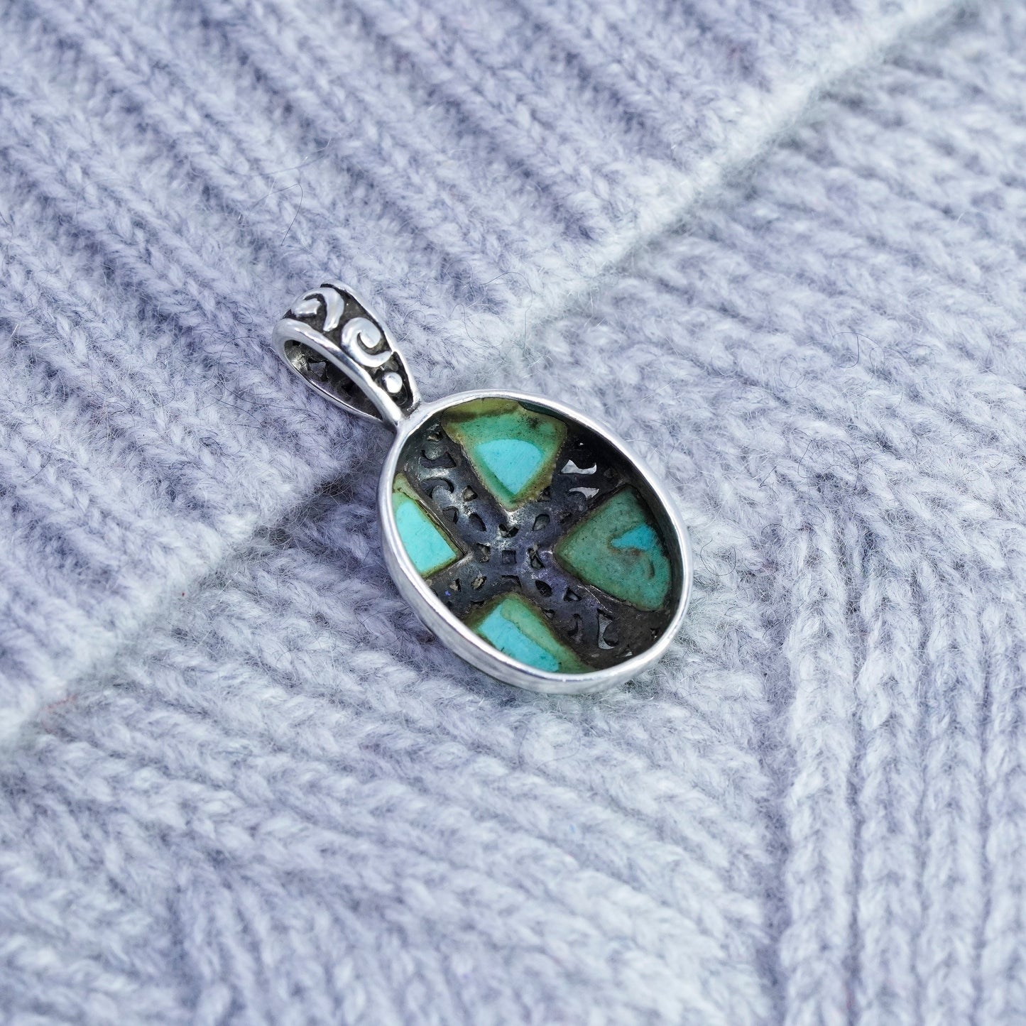 Vintage southwestern sterling 925 silver filigree cross pendant with turquoise